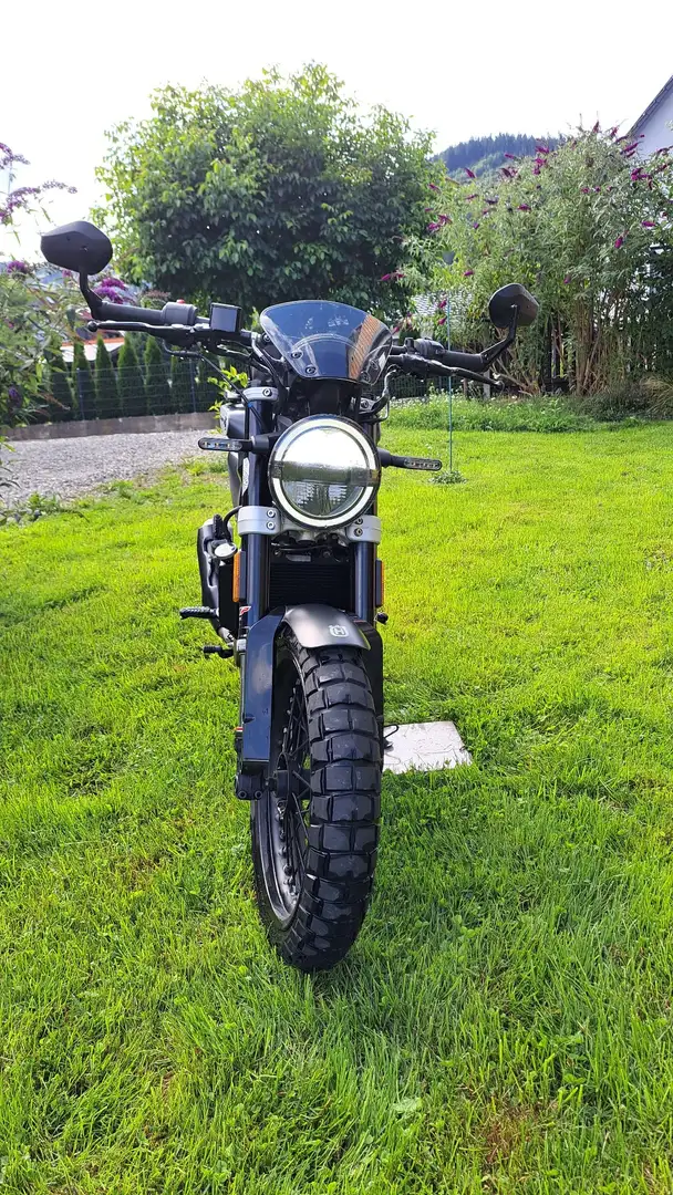 Husqvarna Svartpilen Fekete - 2