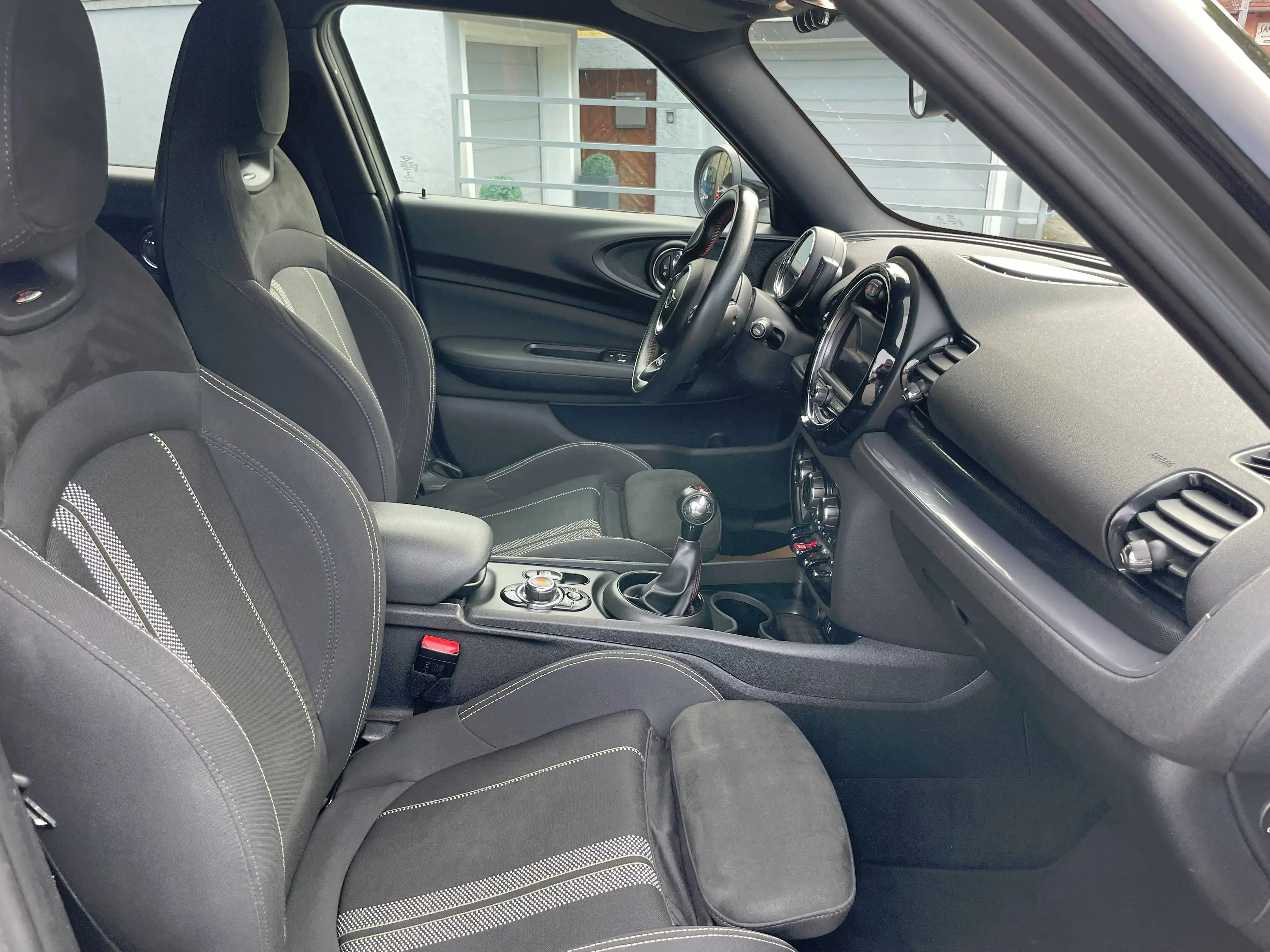 MINI Cooper D Clubman Cooper D — photo 14