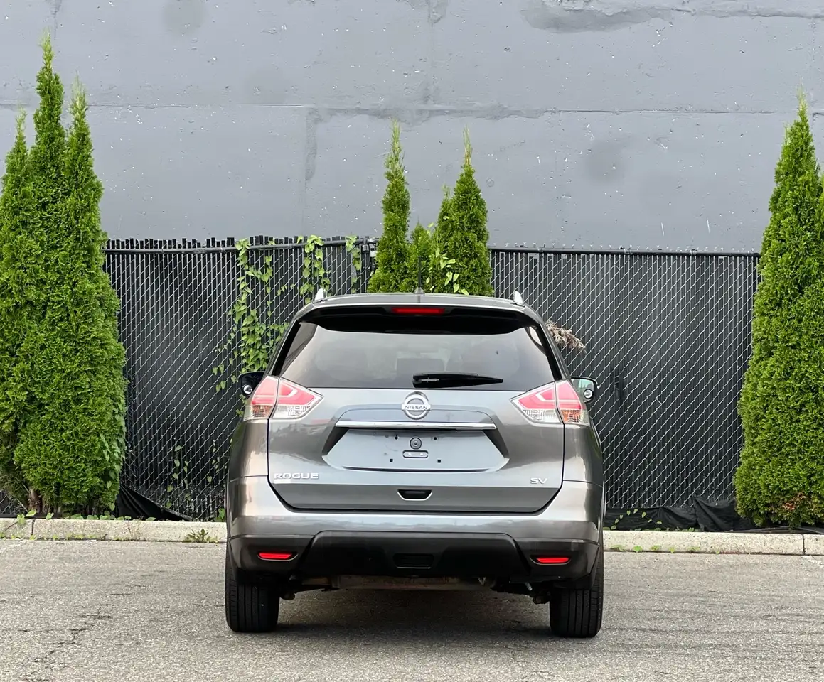 Nissan Rogue снимка Nissan Rogue