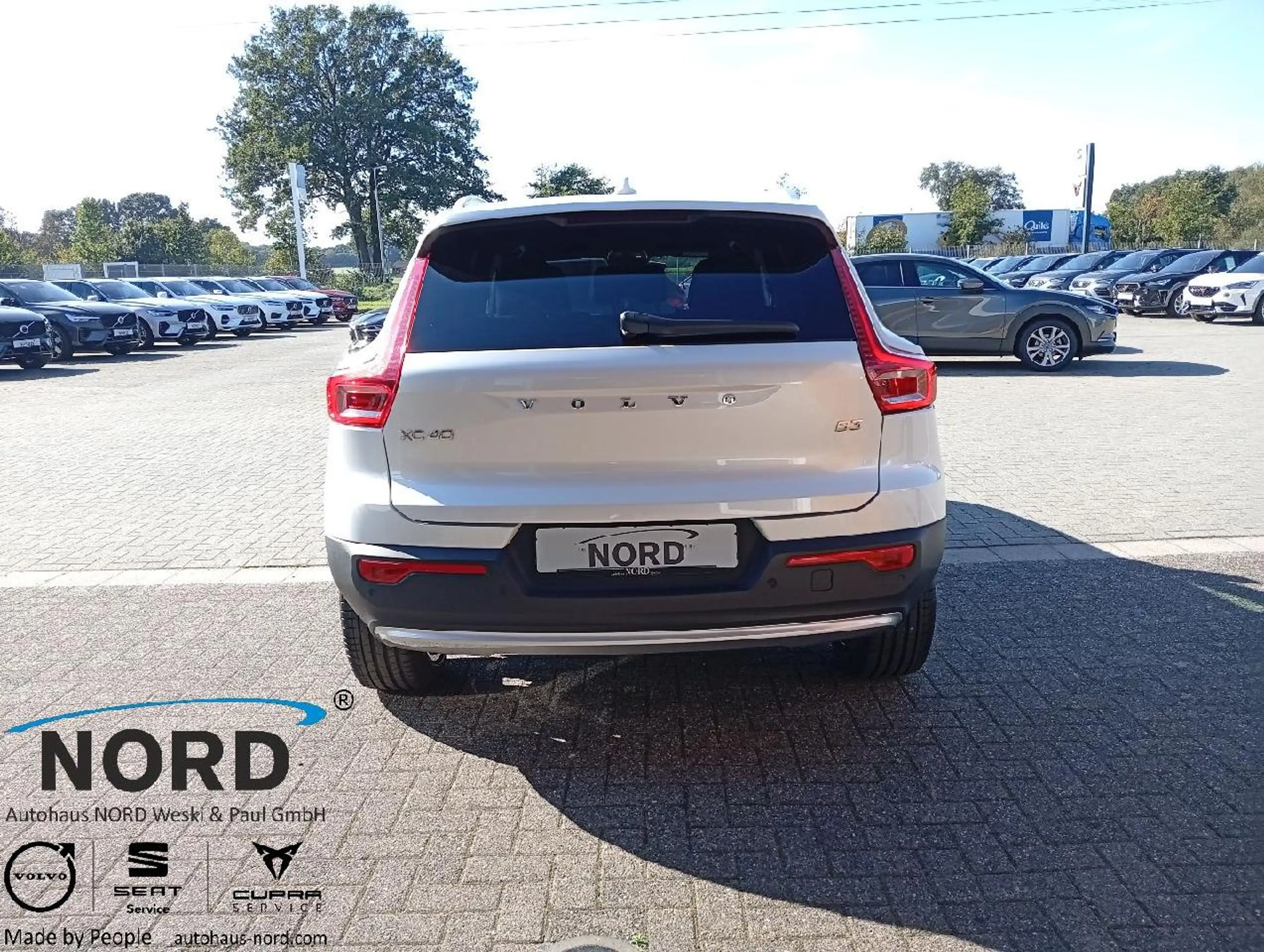 Volvo XC40 B3 Core 2WD/AHK/20Zoll/Blis/ACC — photo 6