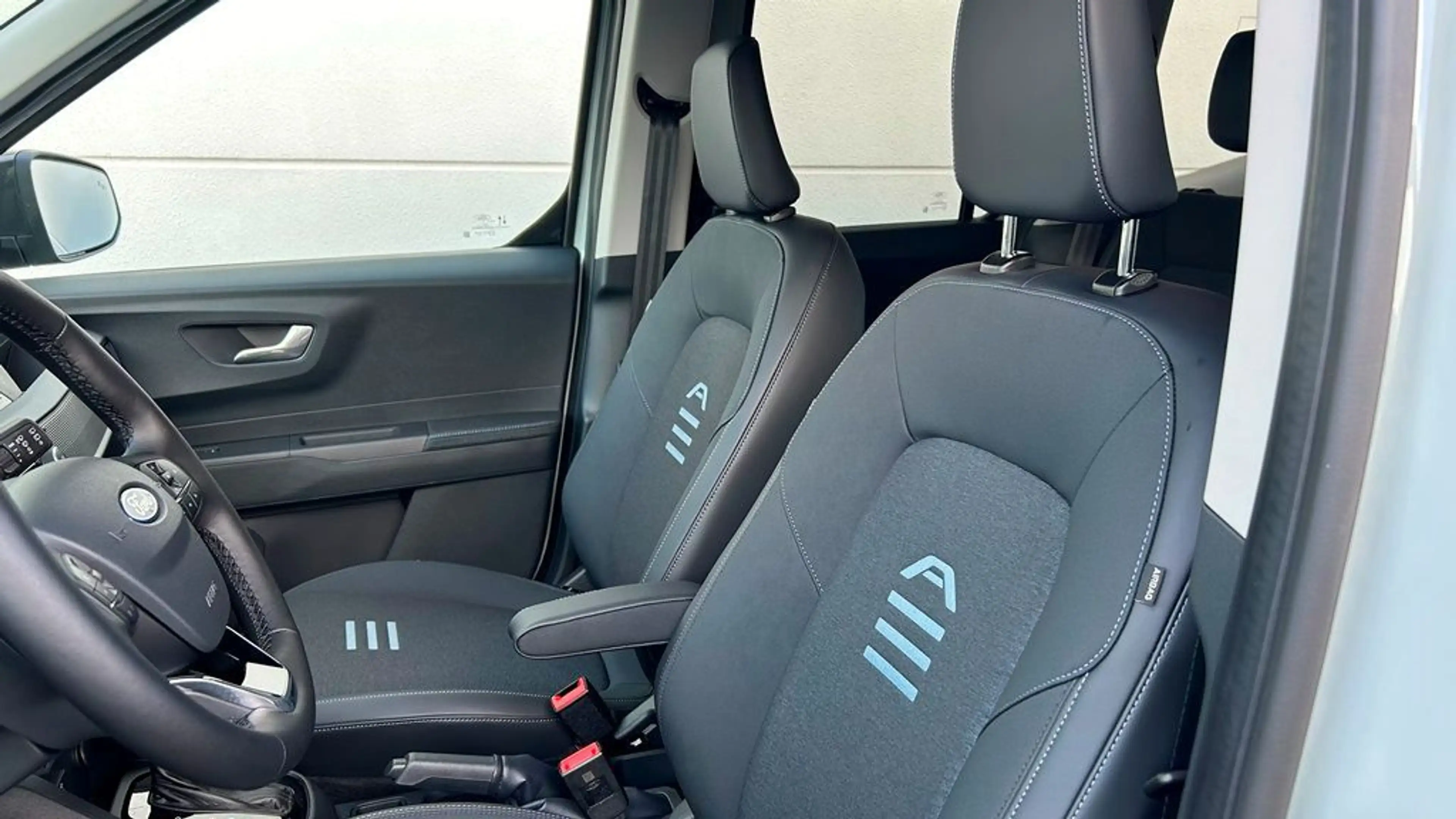 Ford Tourneo Courier 1.0 EB Active Navi*ACC*Kamera — photo 12