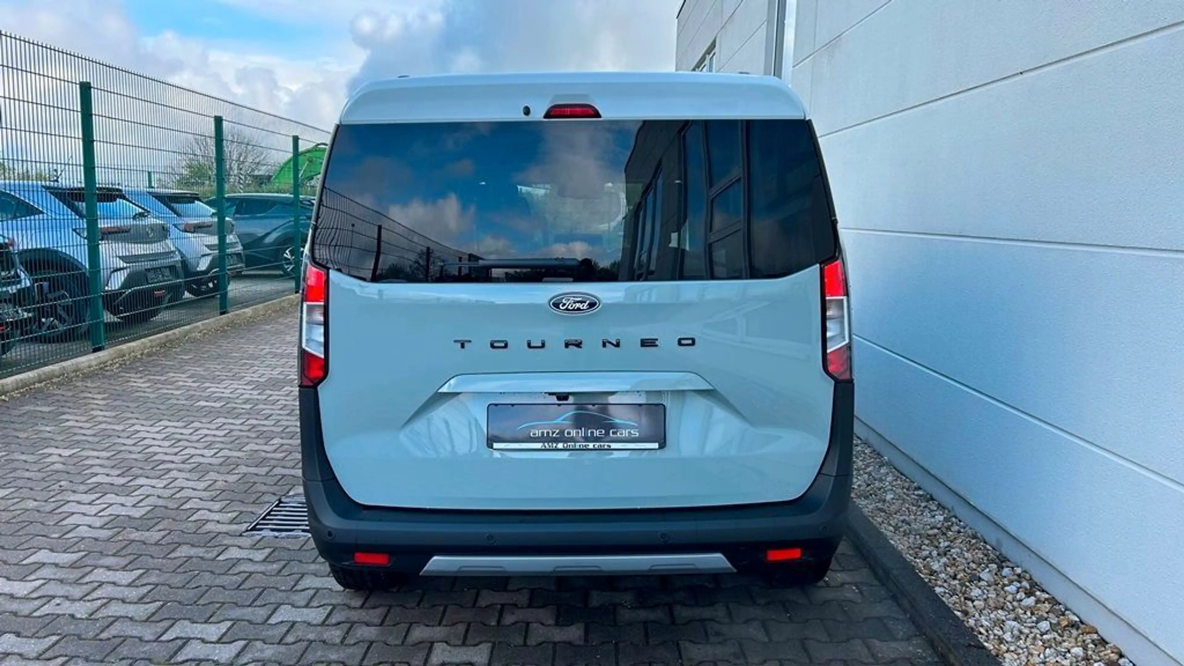 Ford Tourneo Courier 1.0 EB Active Navi*ACC*Kamera — photo 4