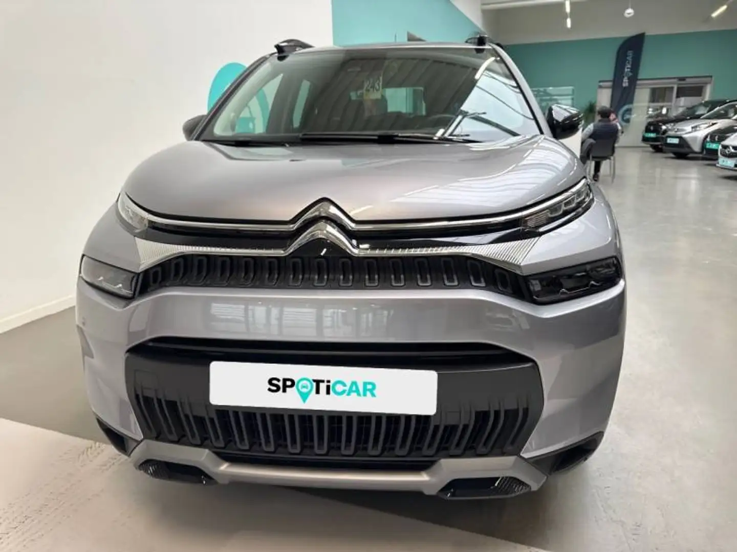 Citroen C3 Aircross 1 1.2 PureTech 110 S&S MAN6 Shine Grijs - 2