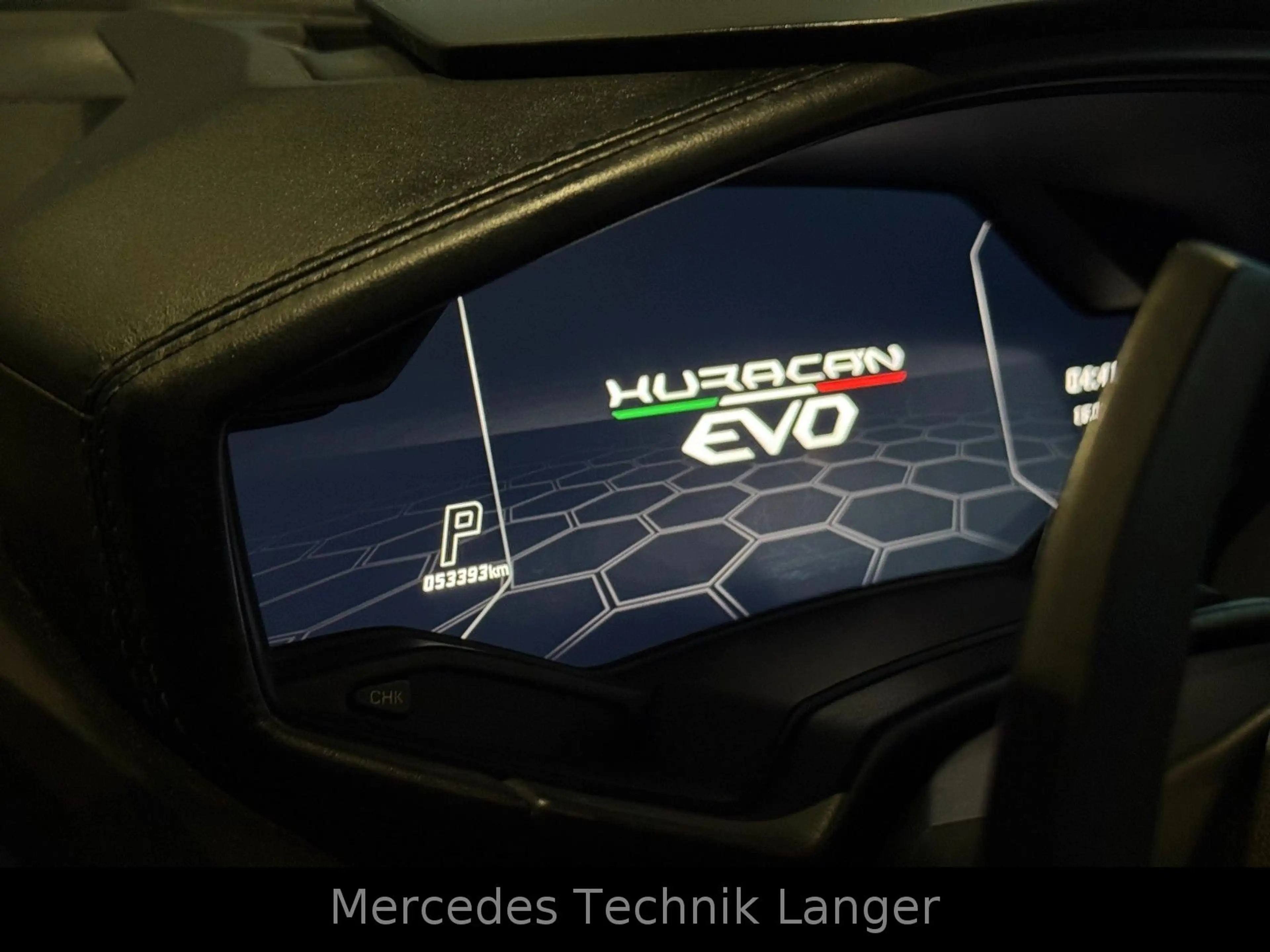 Lamborghini Huracán EVO Spyder LP640 AWD LIFT — photo 9