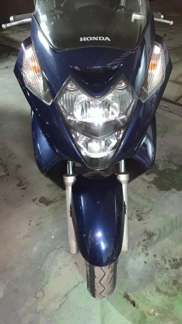 Honda Silver Wing 600 ABS Bleu - 2