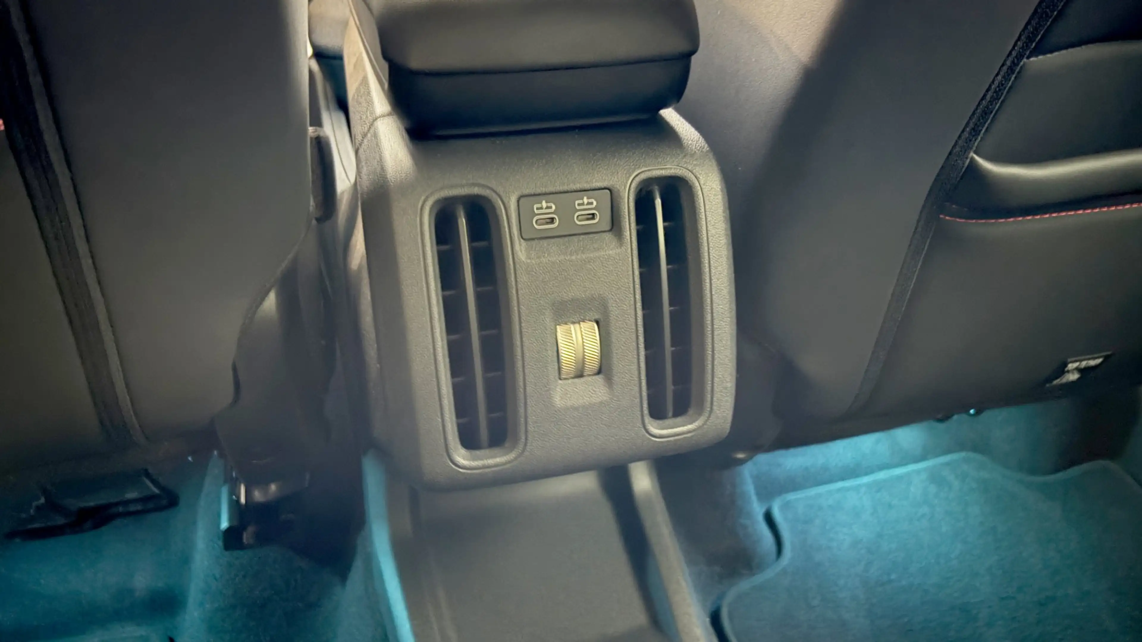 MINI Countryman D — photo 13