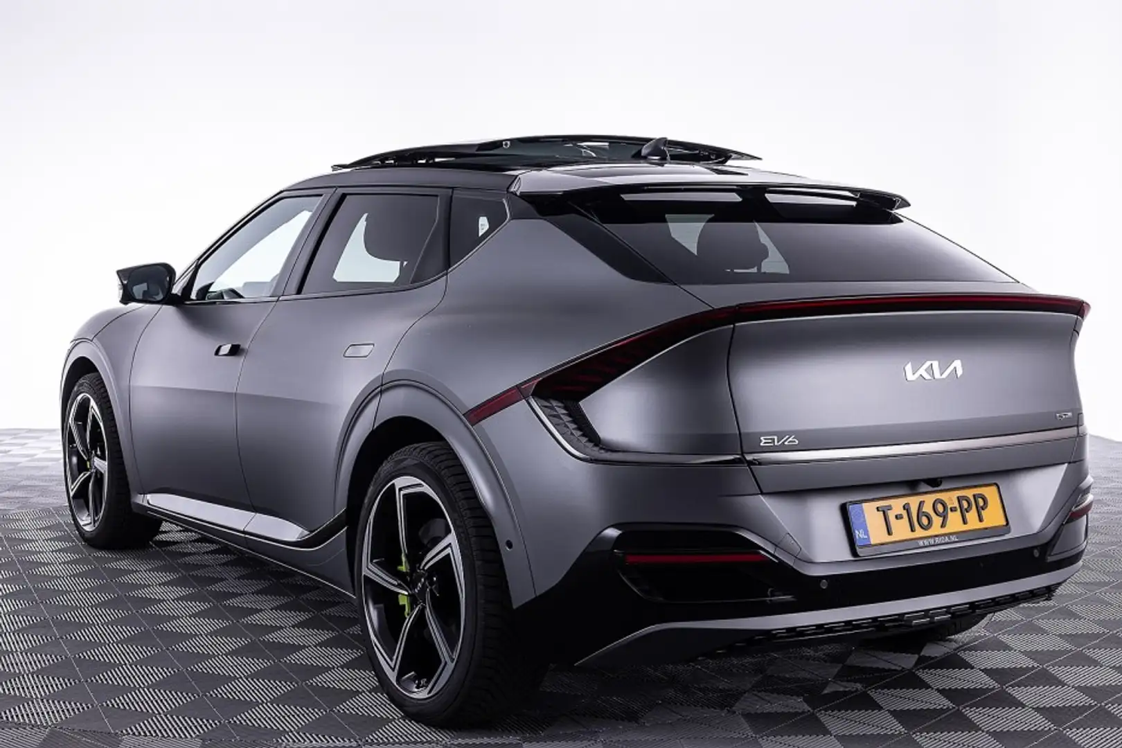 Kia EV6 GT-Line 77.4 kWh | PANORAMADAK | Head-Up | CARPLAY Grijs - 2