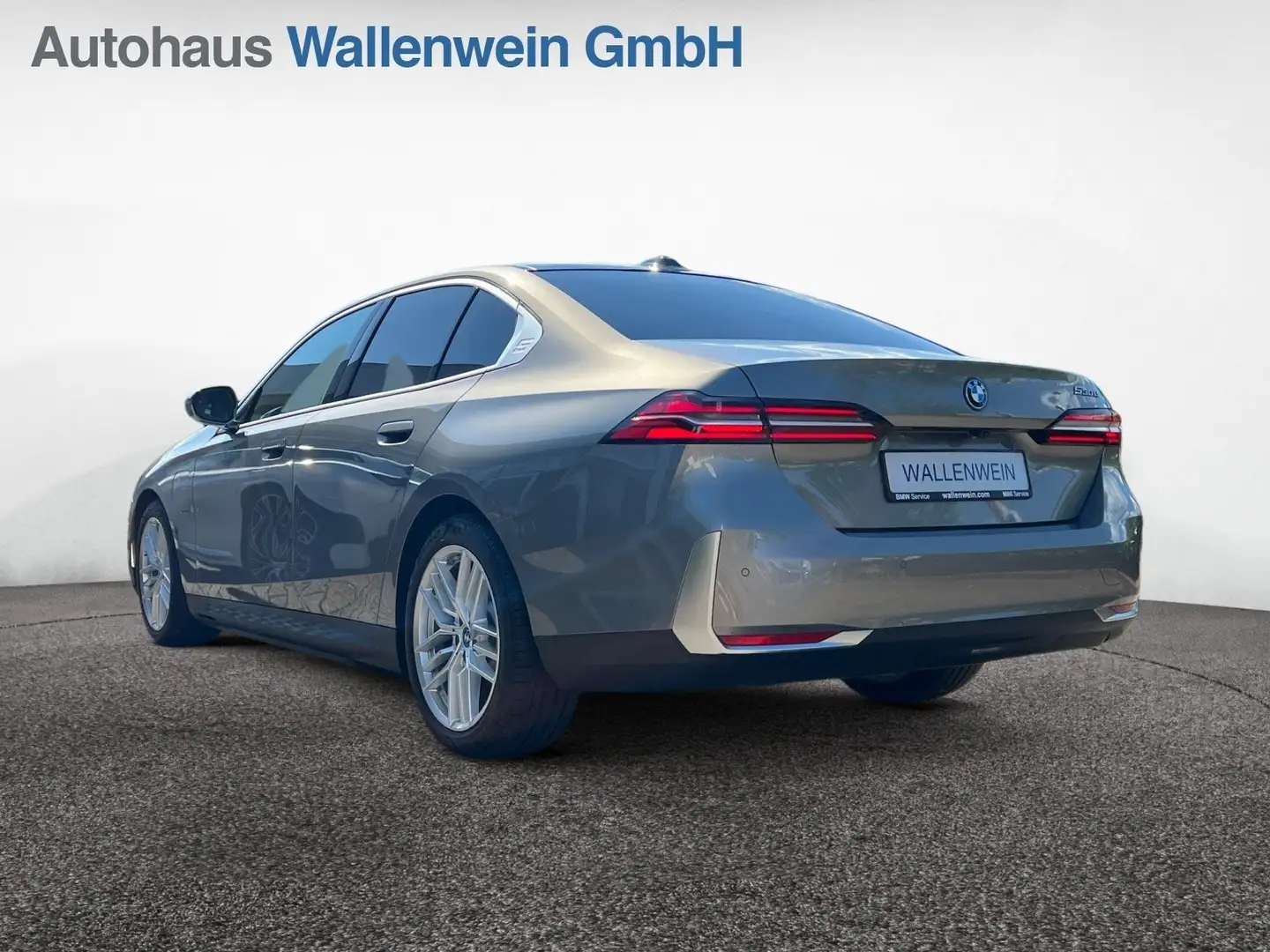 BMW 530 e Aut., Panorama, 360° Kamera, HuD, DrivAssPro Grijs - 2