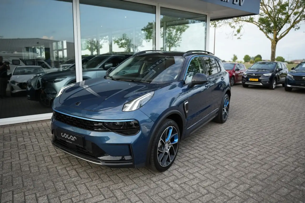 Lynk & Co 01 2022