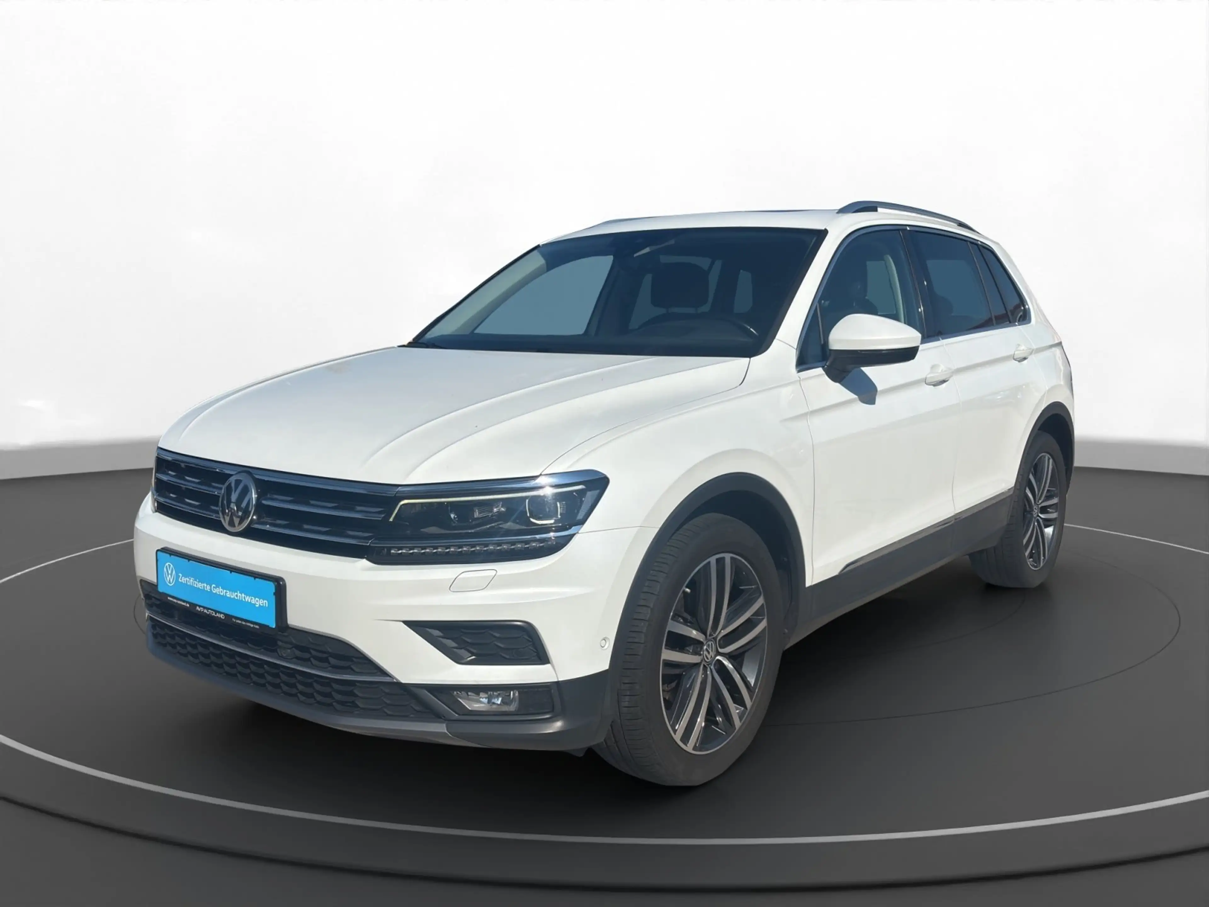 Volkswagen Tiguan 2.0 TDI DSG HIGHLINE | AHK | PANO | — photo 2