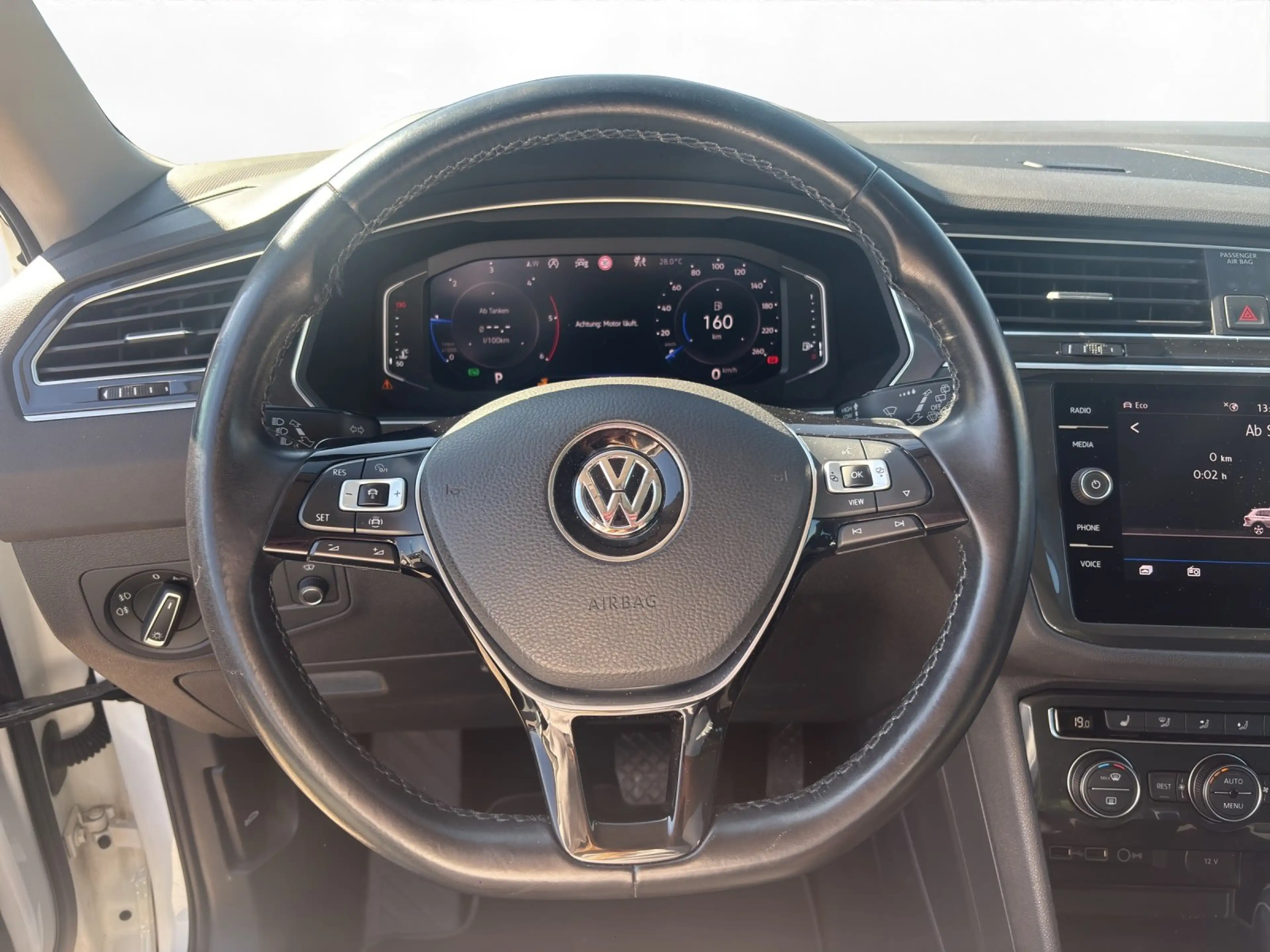 Volkswagen Tiguan 2.0 TDI DSG HIGHLINE | AHK | PANO | — photo 9