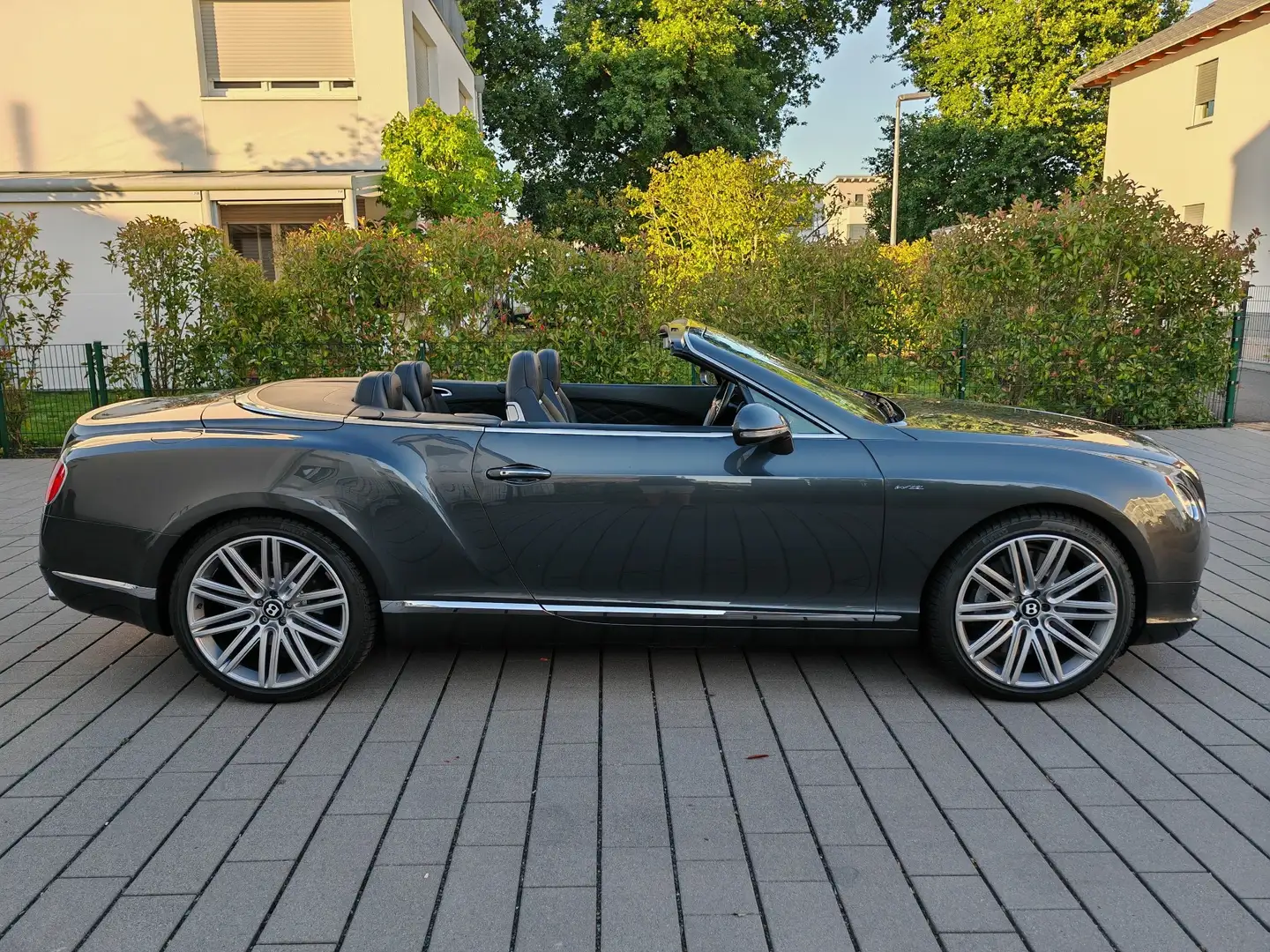 Bentley Continental Continental GTC Speed|W12|625PS|21" Grau - 2