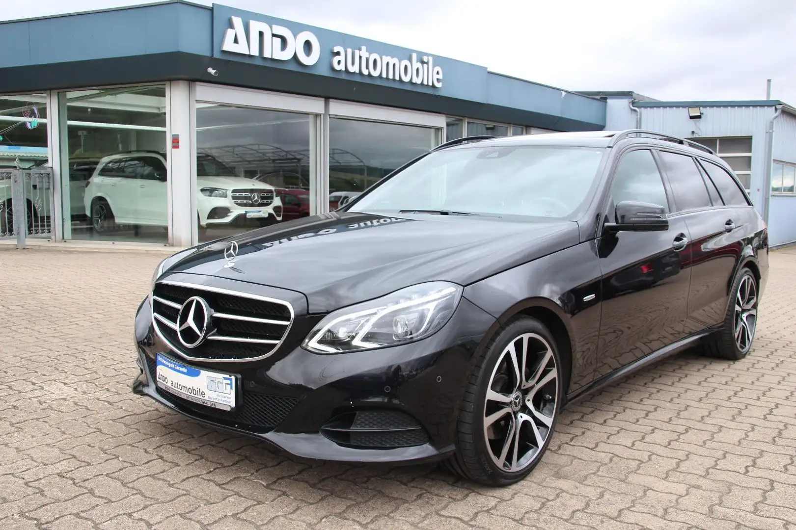 Mercedes-Benz E 220 d Edition E BlueTec LED/Teilleder/Spurhalte Negro - 1