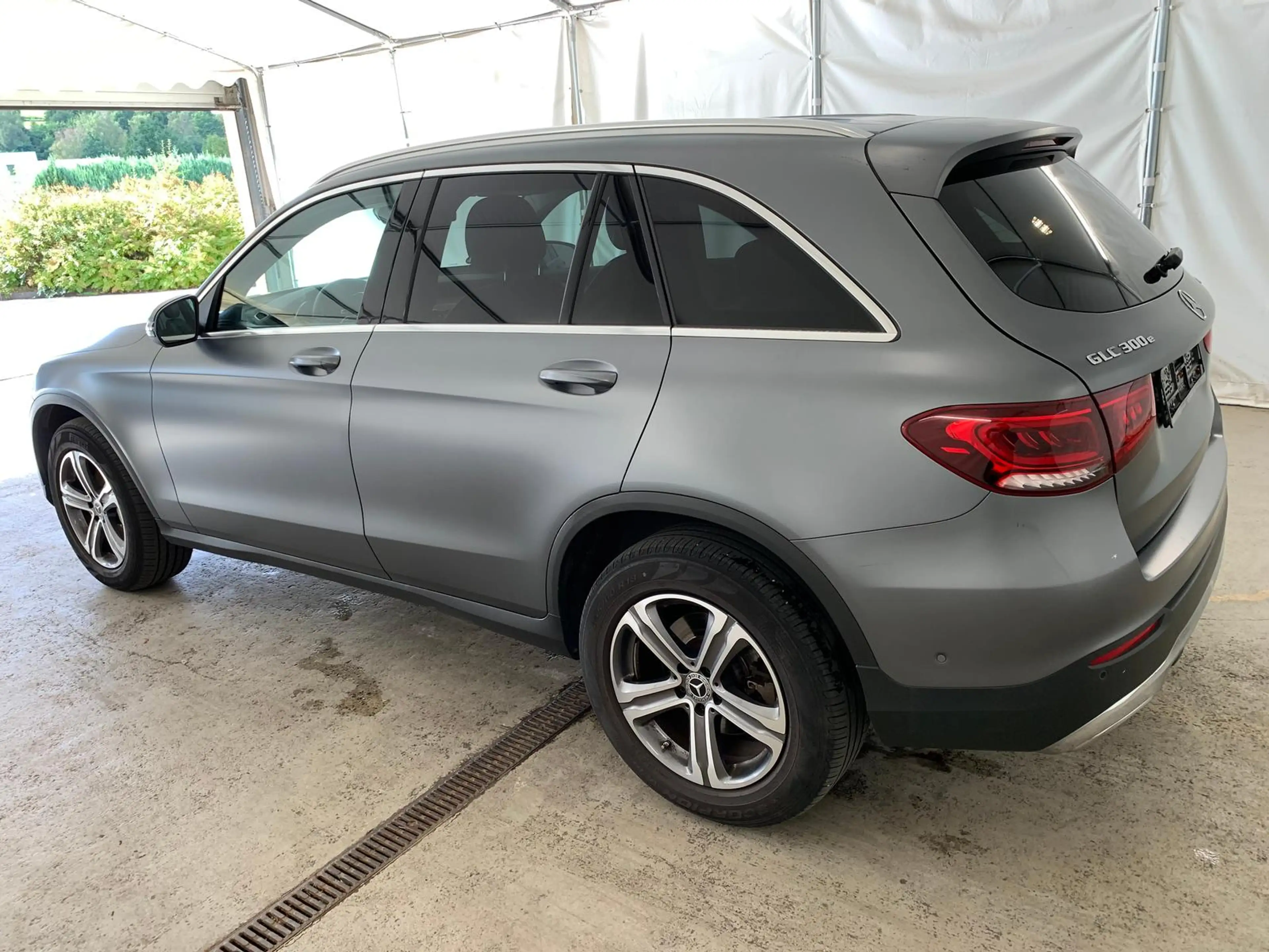 Mercedes-Benz GLC 300 e 4M HeadUp VirtCockp Distr+ 360Kam 18" — photo 8