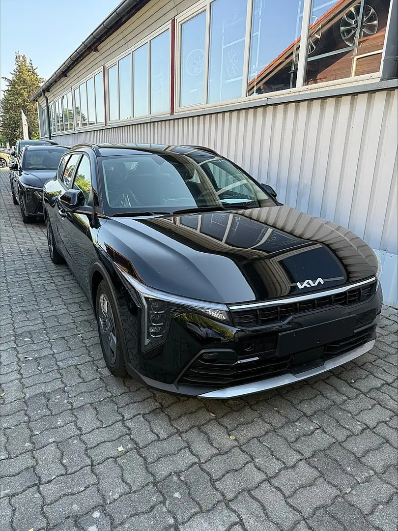 Kia K4 Kombi 1,0 TGDI Titan Schwarz - 1