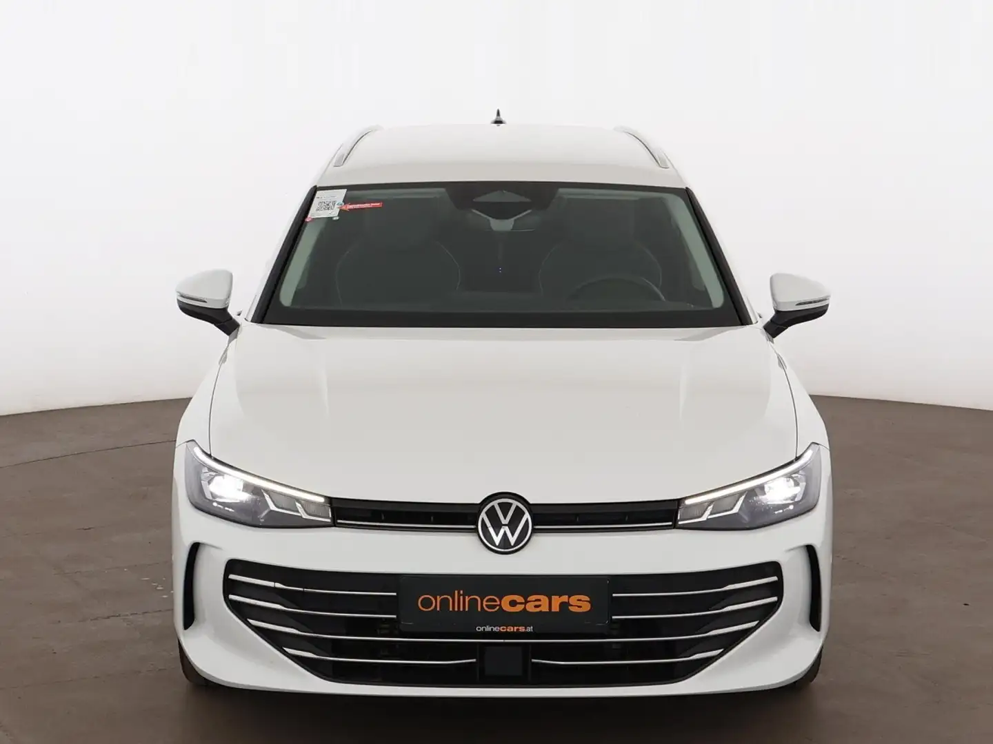 Volkswagen Passat Variant 2.0 TDI Business Aut LED AHK RADAR Weiß - 2