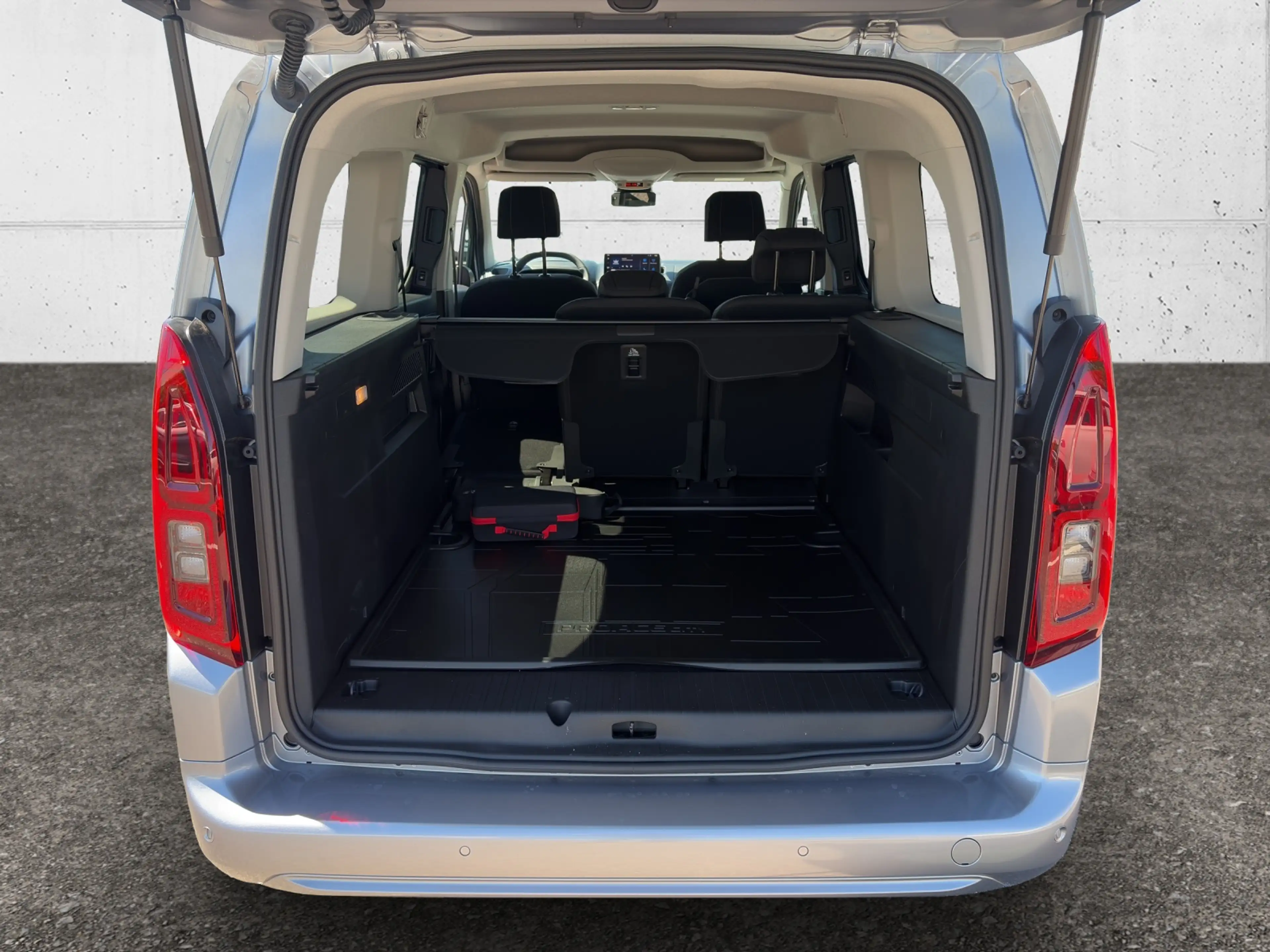 Toyota Proace City Verso Family 1,5 Diesel 130 L2 8A 5t. — photo 9