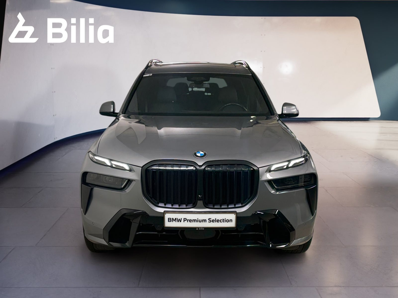 BMW X7 xDrive40d — photo 2