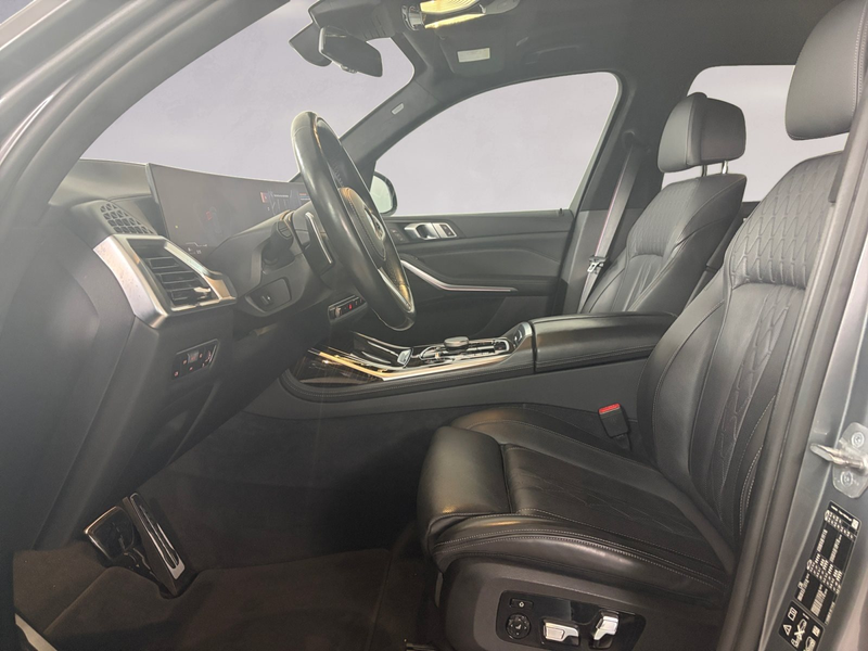 BMW X7 xDrive40d — photo 8