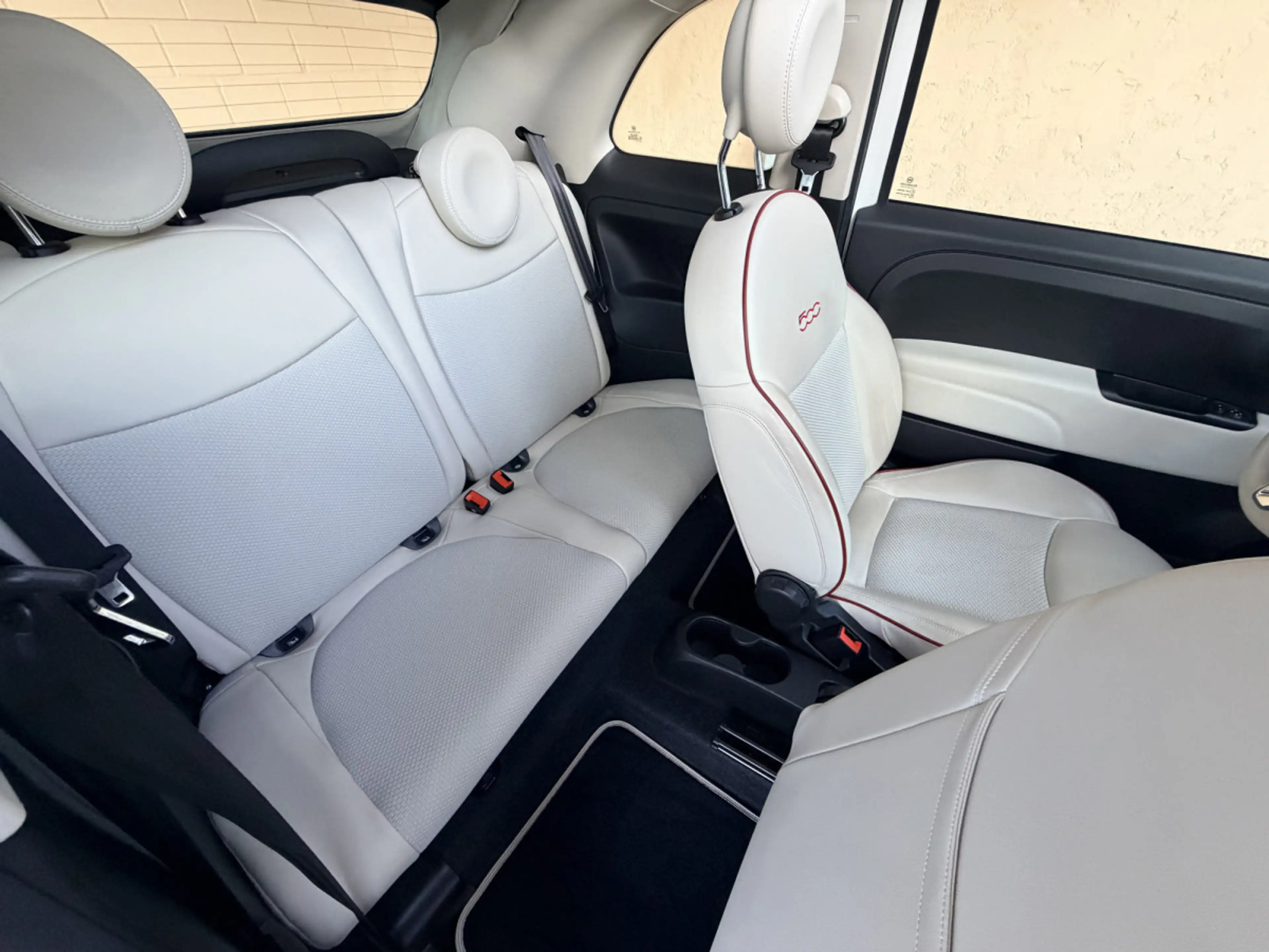 Fiat 500 C LOUNGE CABRIO-CUIR-GPS 85CV — photo 10
