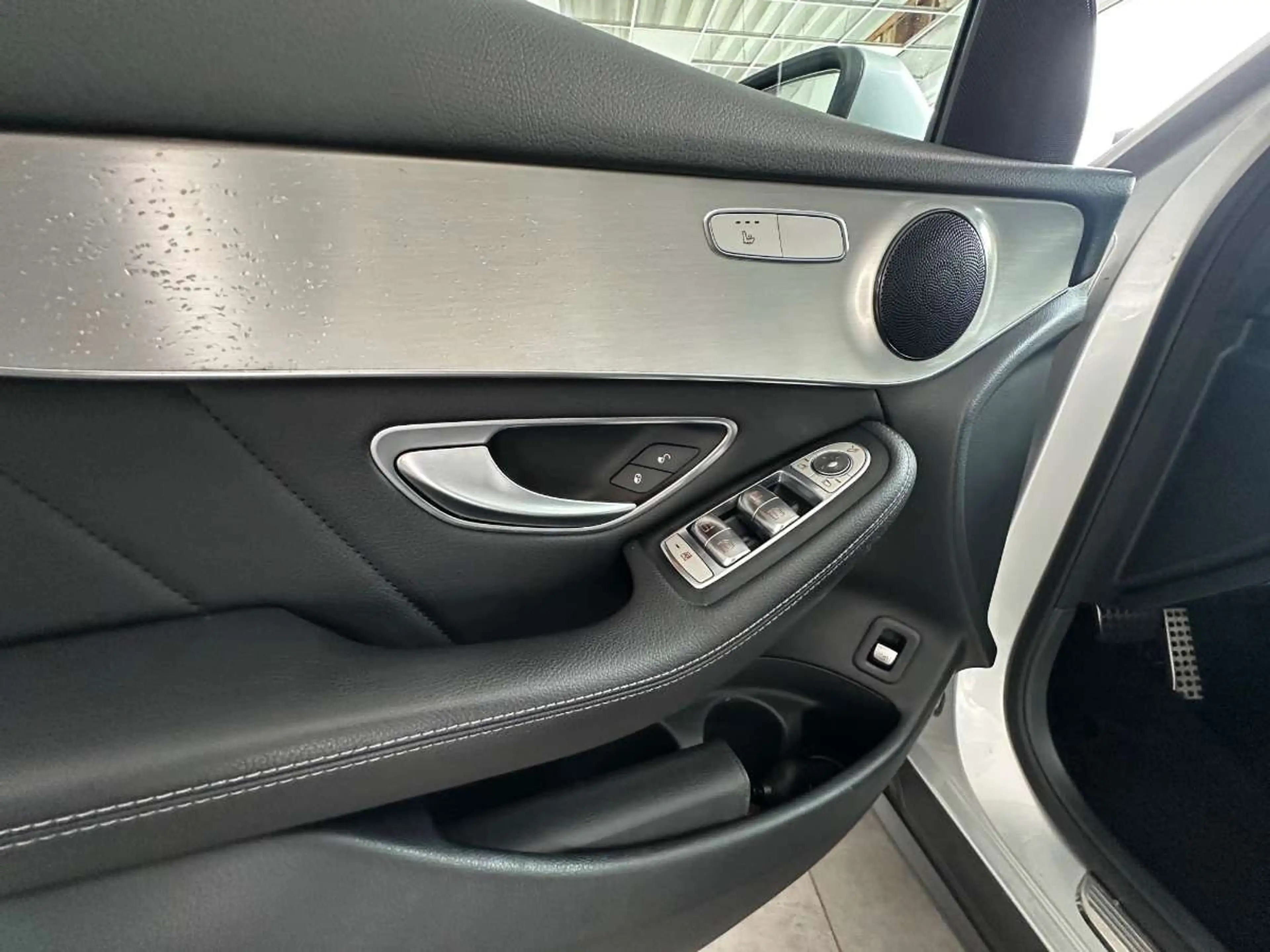 Mercedes-Benz GLC 250 d AMATIC AMG — photo 14