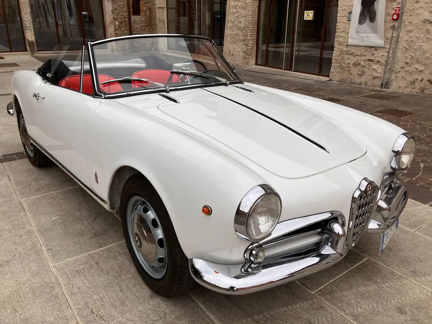 Alfa Romeo Giulietta SPIDER Beyaz - 2