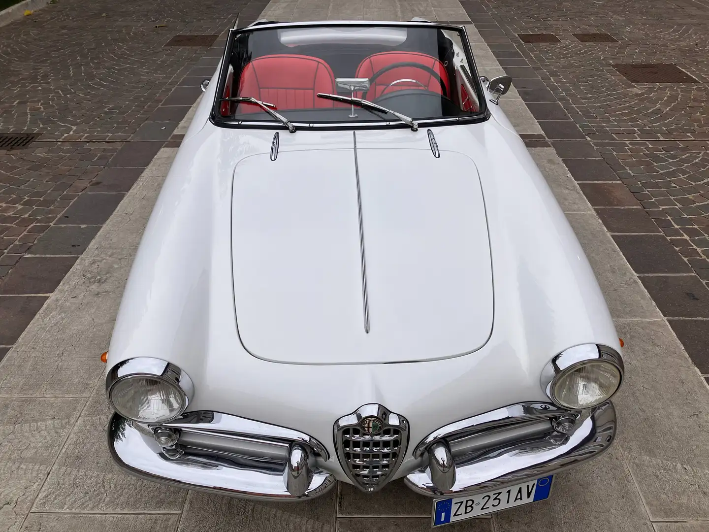 Alfa Romeo Giulietta SPIDER Beyaz - 1