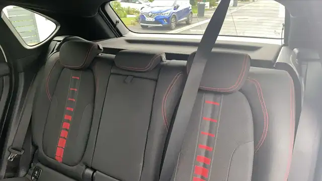 BMW 2 Series view 9
