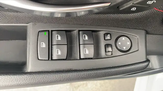 BMW 2 Series view 13