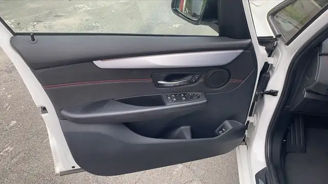 BMW 2 Series view 7
