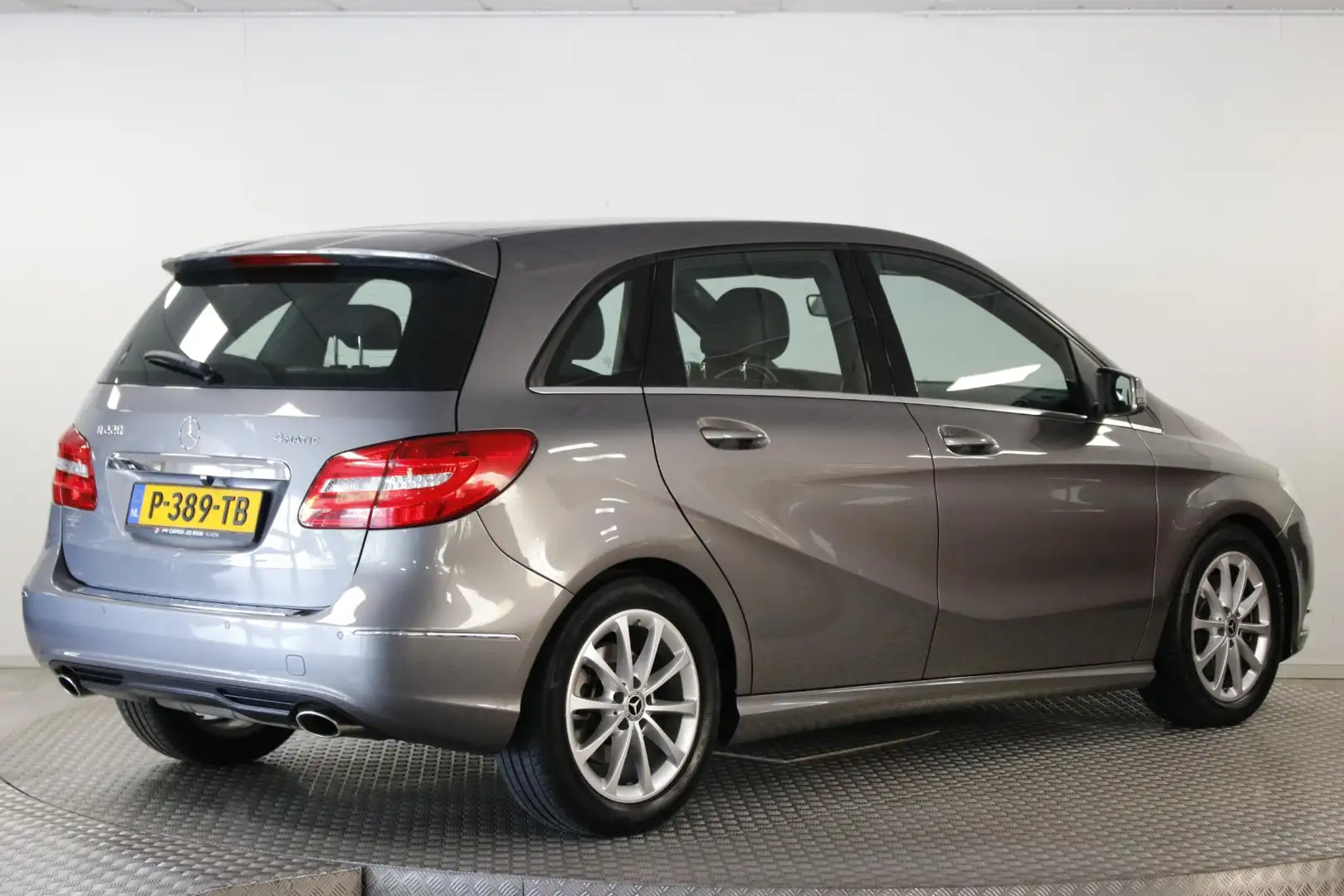 Mercedes-Benz B 220 4Matic Ambition Airco | Cruise Control | Navi | Bl Grijs - 2