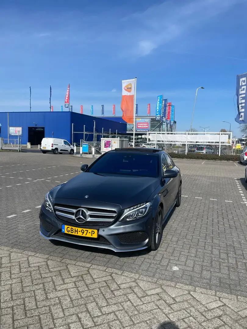 Mercedes-Benz C 250 Prestige Grijs - 2