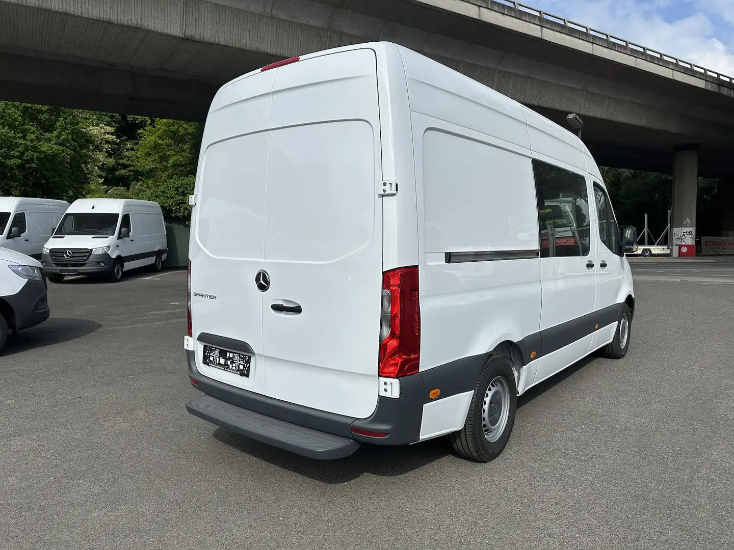 Mercedes-Benz Sprinter 314 CDI RWD L2 Mixto Regaleinbau Blanc - 2