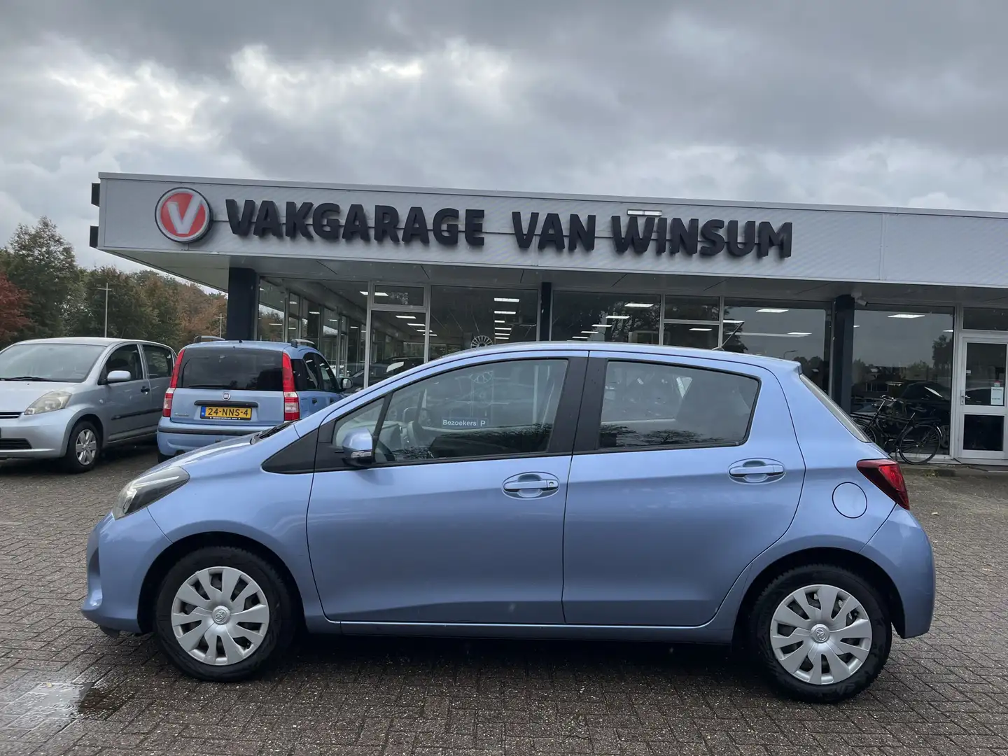 Toyota Yaris 1.3 VVT-i Aspiration Airco Automaat Acamera Cruise Bleu - 2