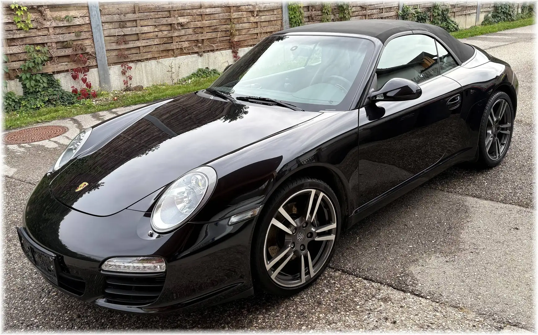 Porsche 997 911 Carrera Cabrio II Black Edition DSG Black Edition Schwarz - 2