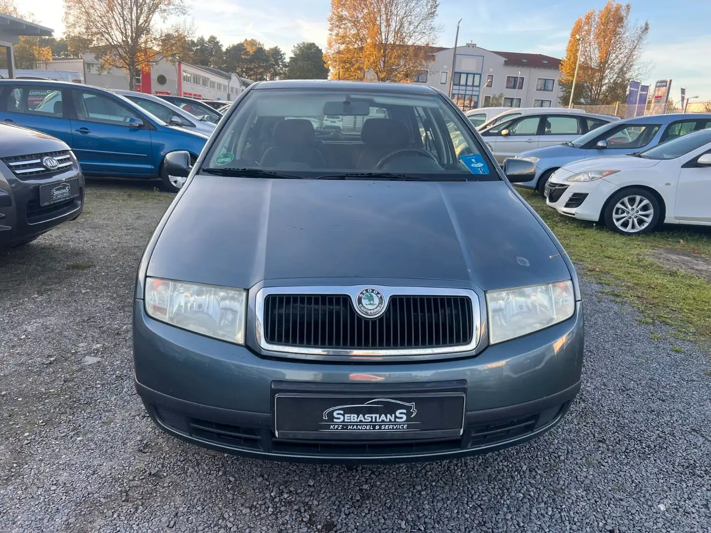 Skoda Fabia 1.4 16V Comfort Klima Tüv 06/2026 Grau - 2