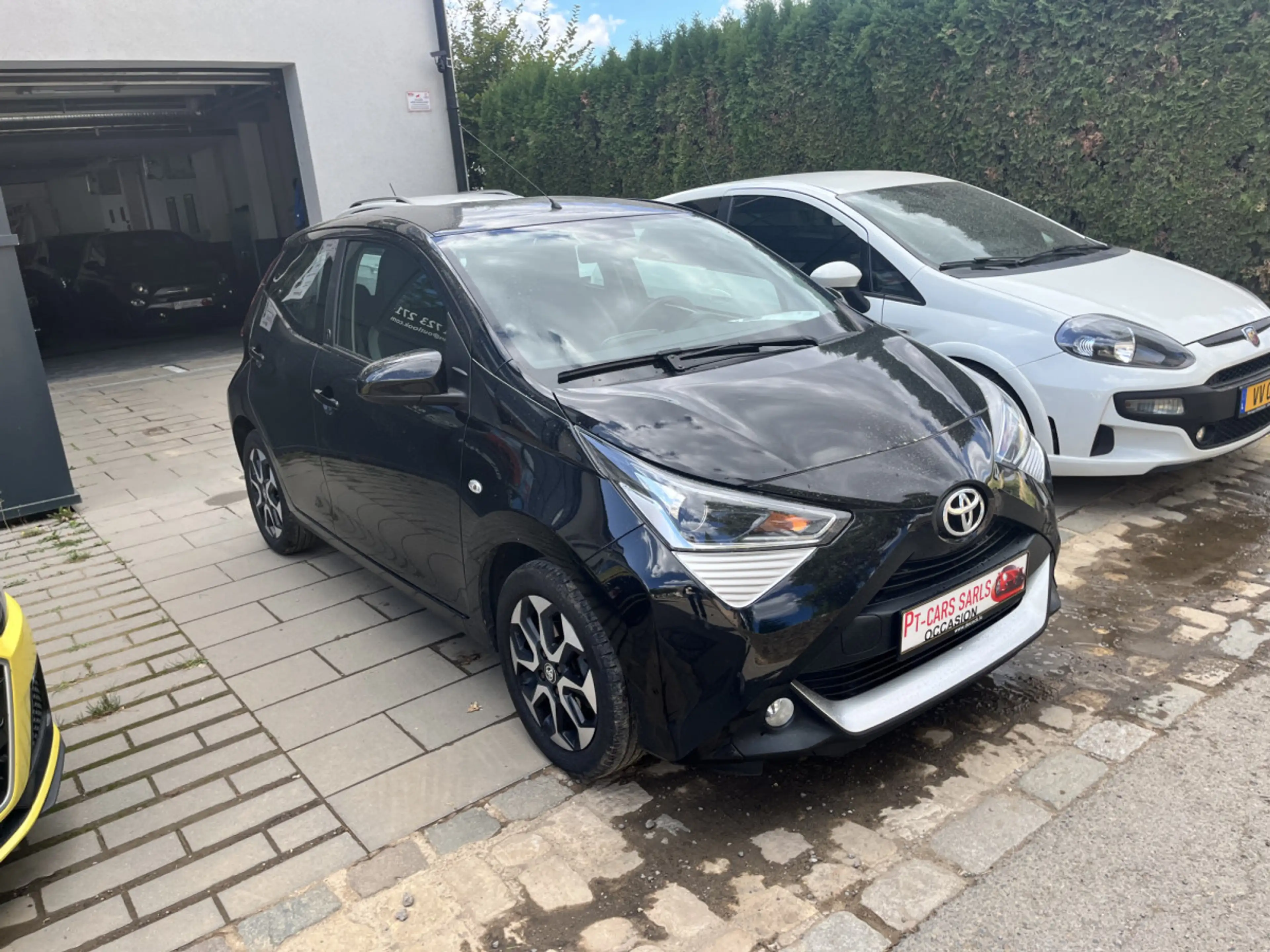 Toyota Aygo 1.0 automatique Team Deutchland — photo 3