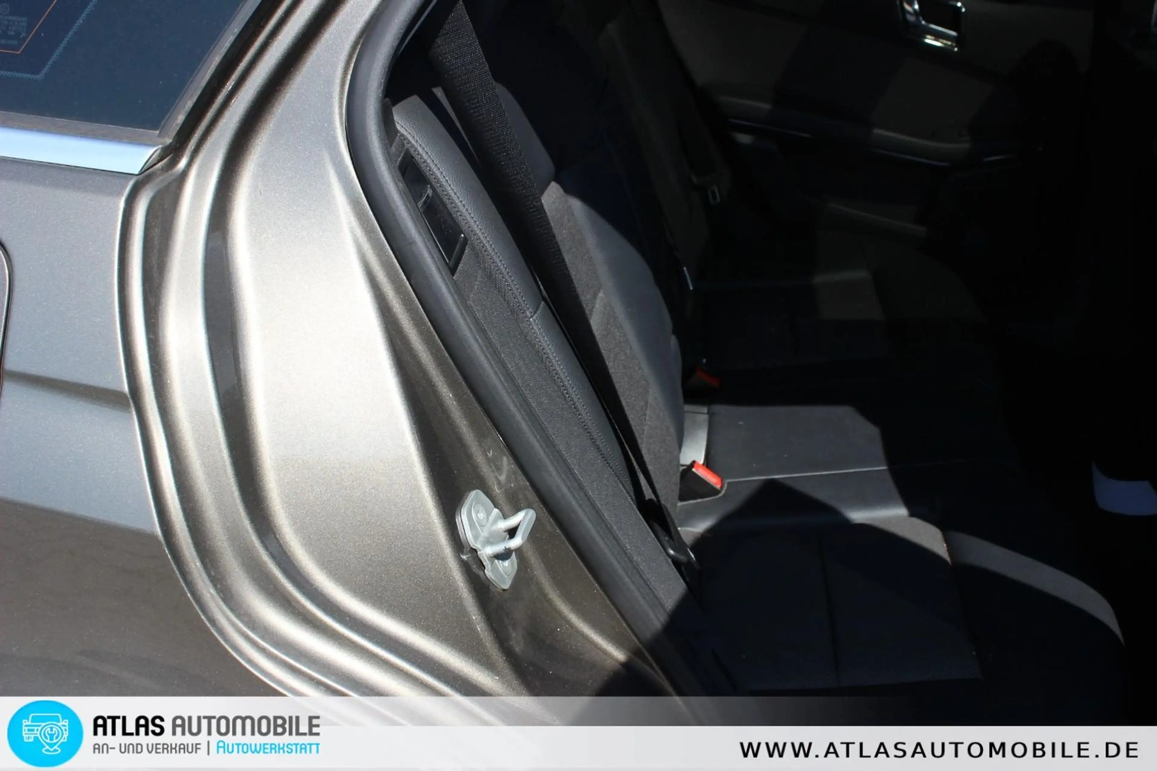 Mercedes-Benz E 350 CDI Avantgarde Aut Leder=XENON=COMAND=PANO — photo 10