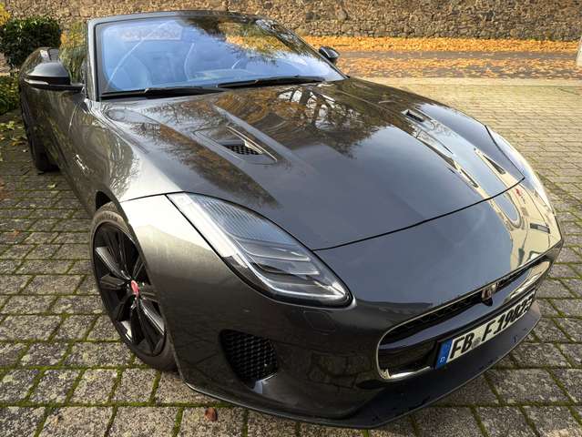Imagine Jaguar F-Type Cabrio P380 AWD Facelift ohne OPF mit Klappe