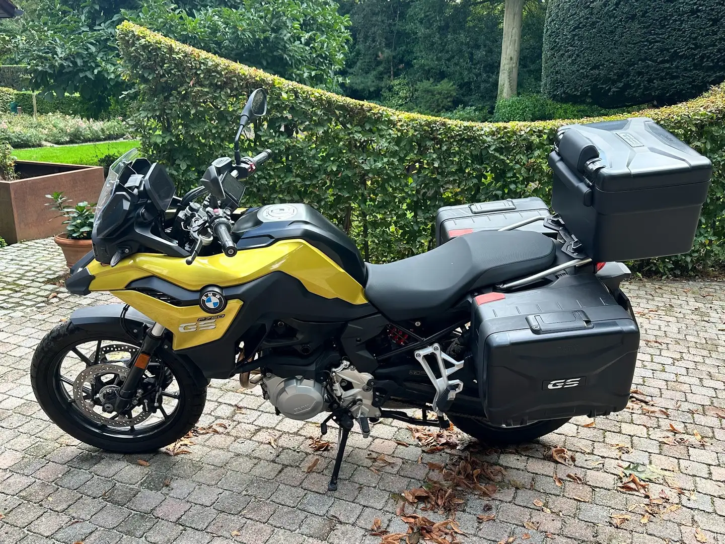 BMW F 750 GS OBO8 Or - 1