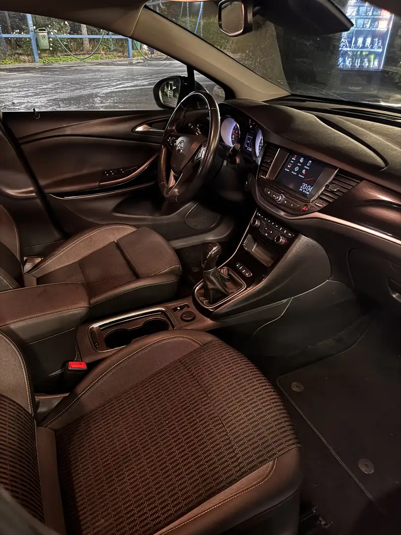 Opel Astra Sports Tourer 1.2 Turbo 110 ch BVM6 Elegance - 2