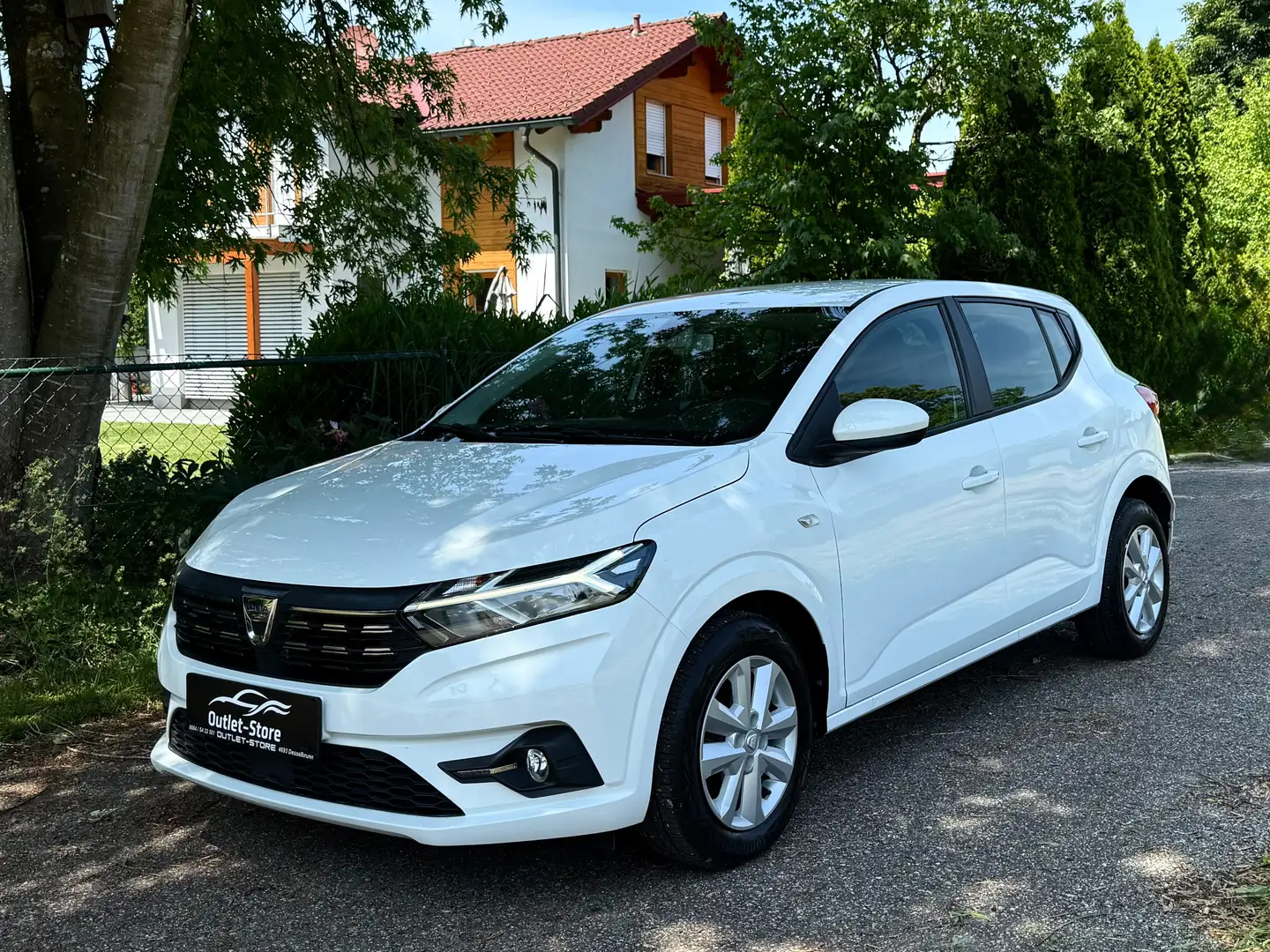 Dacia Sandero Comfort SCe 65*1.Besitz*LED*Nur 28.000KM*TOP* Weiß - 1