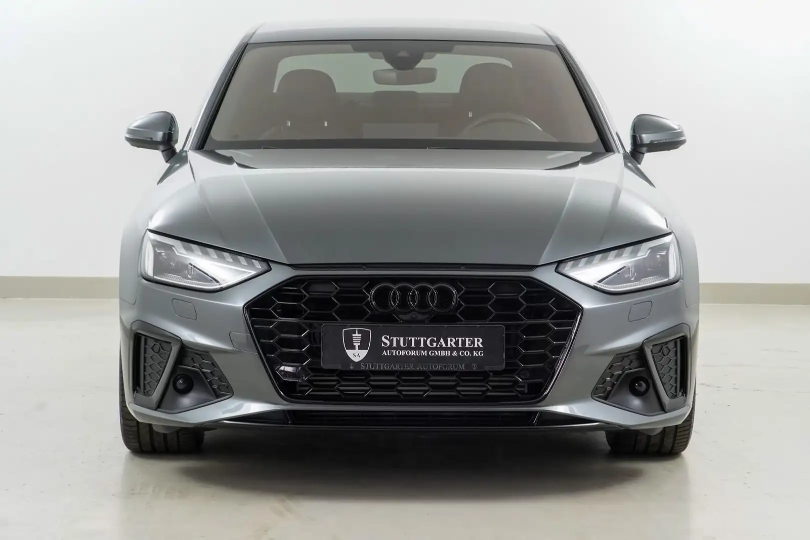 Audi A4 40 TFSI S line Standheiz ACC 360K AHK Gris - 2