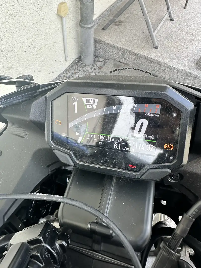 Kawasaki Ninja ZX-6R - 2