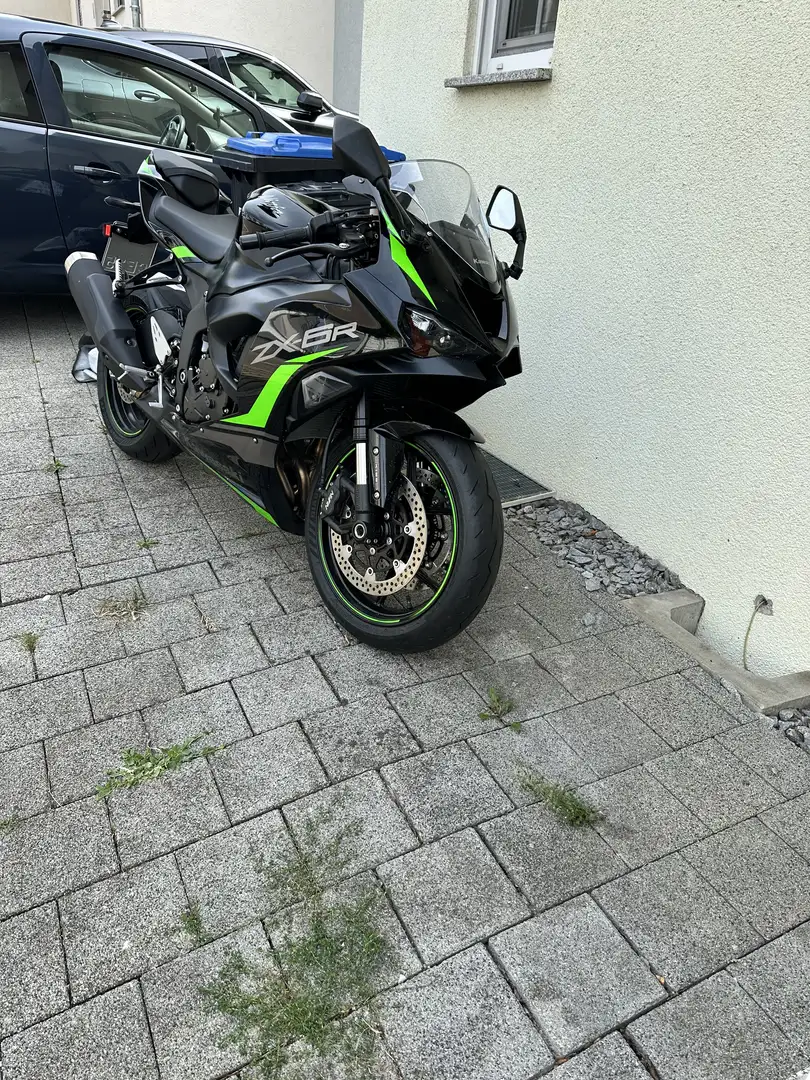 Kawasaki Ninja ZX-6R - 1