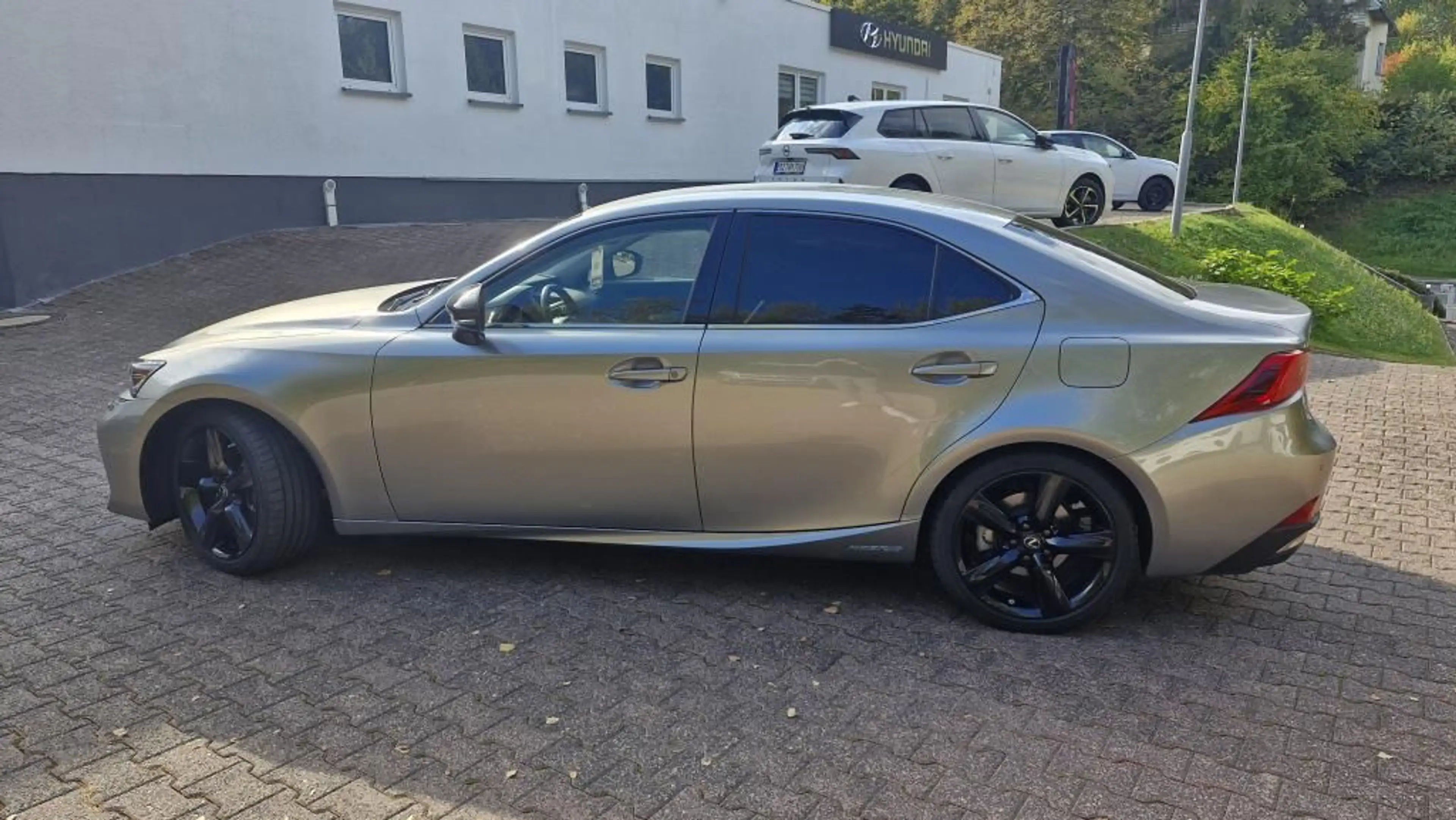 Lexus IS 300 IS300H 2.5 Hybrid Klimaautomatik+Sitzheizung — photo 6