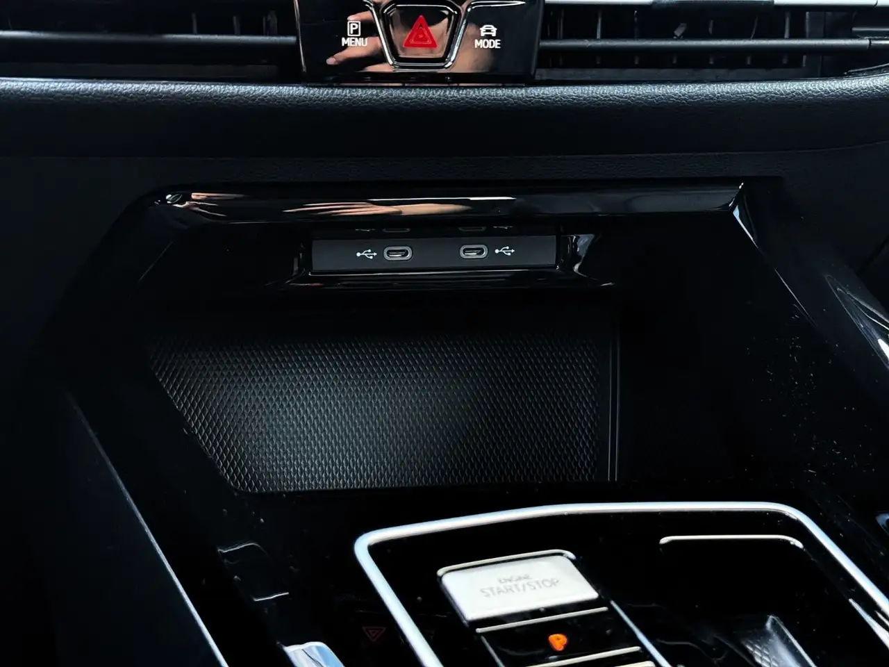 Volkswagen Golf R снимка Volkswagen Golf R