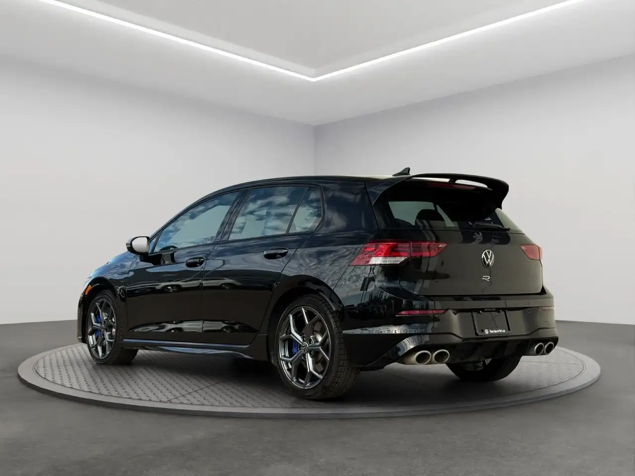 Volkswagen Golf R снимка Volkswagen Golf R
