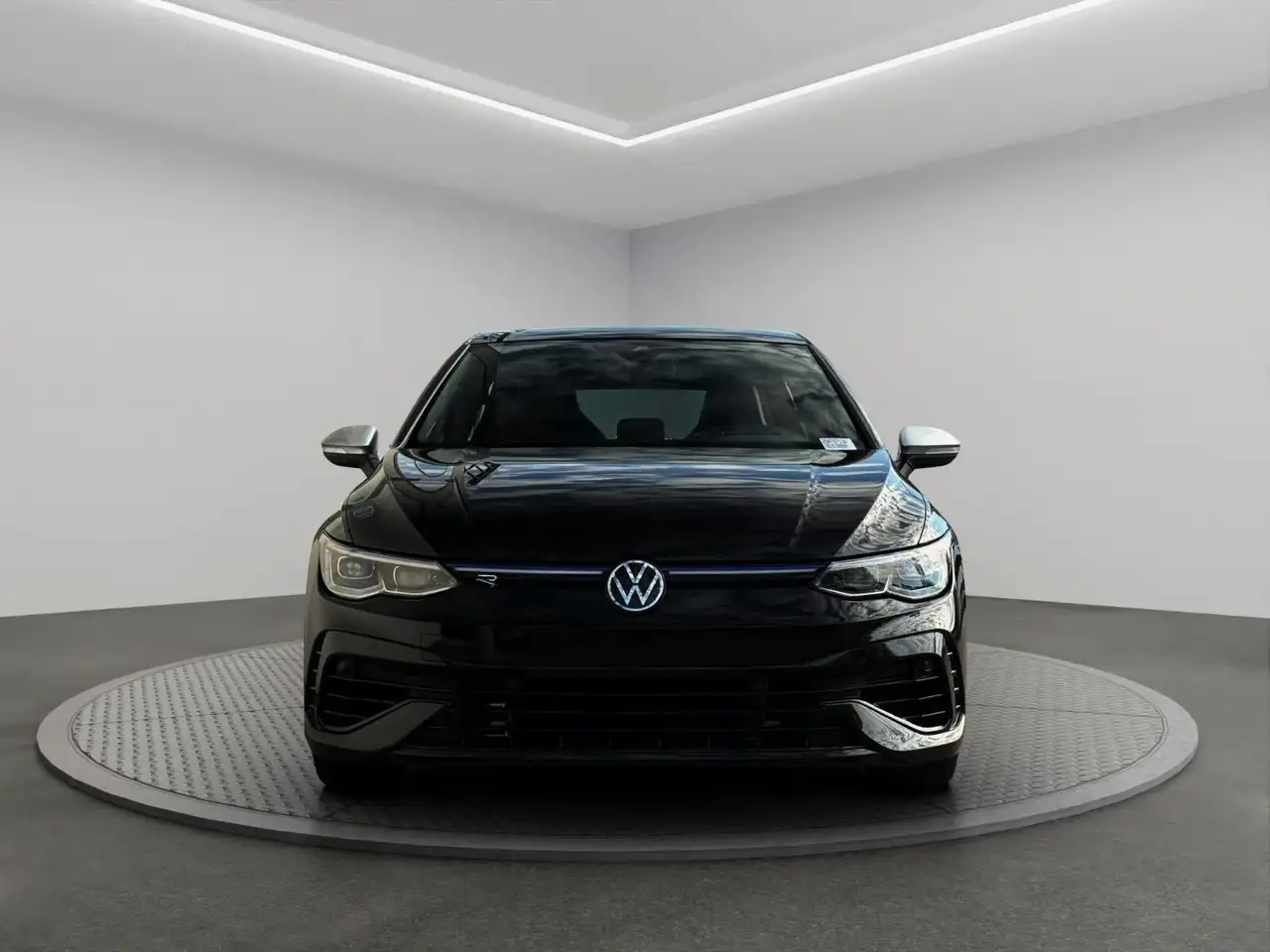 Volkswagen Golf R снимка Volkswagen Golf R