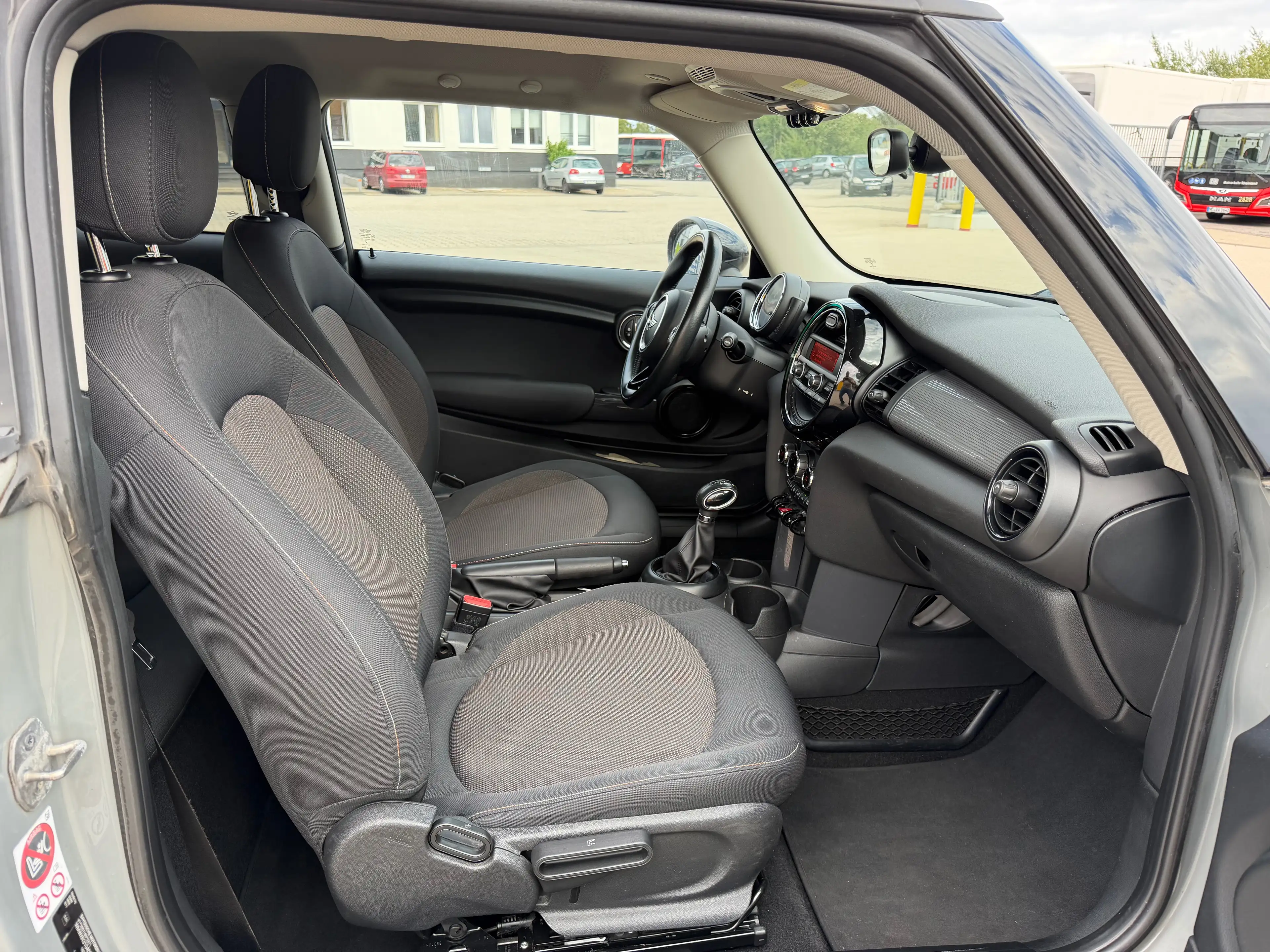 MINI Cooper D Cooper D  Automatik Euro 6 — photo 12